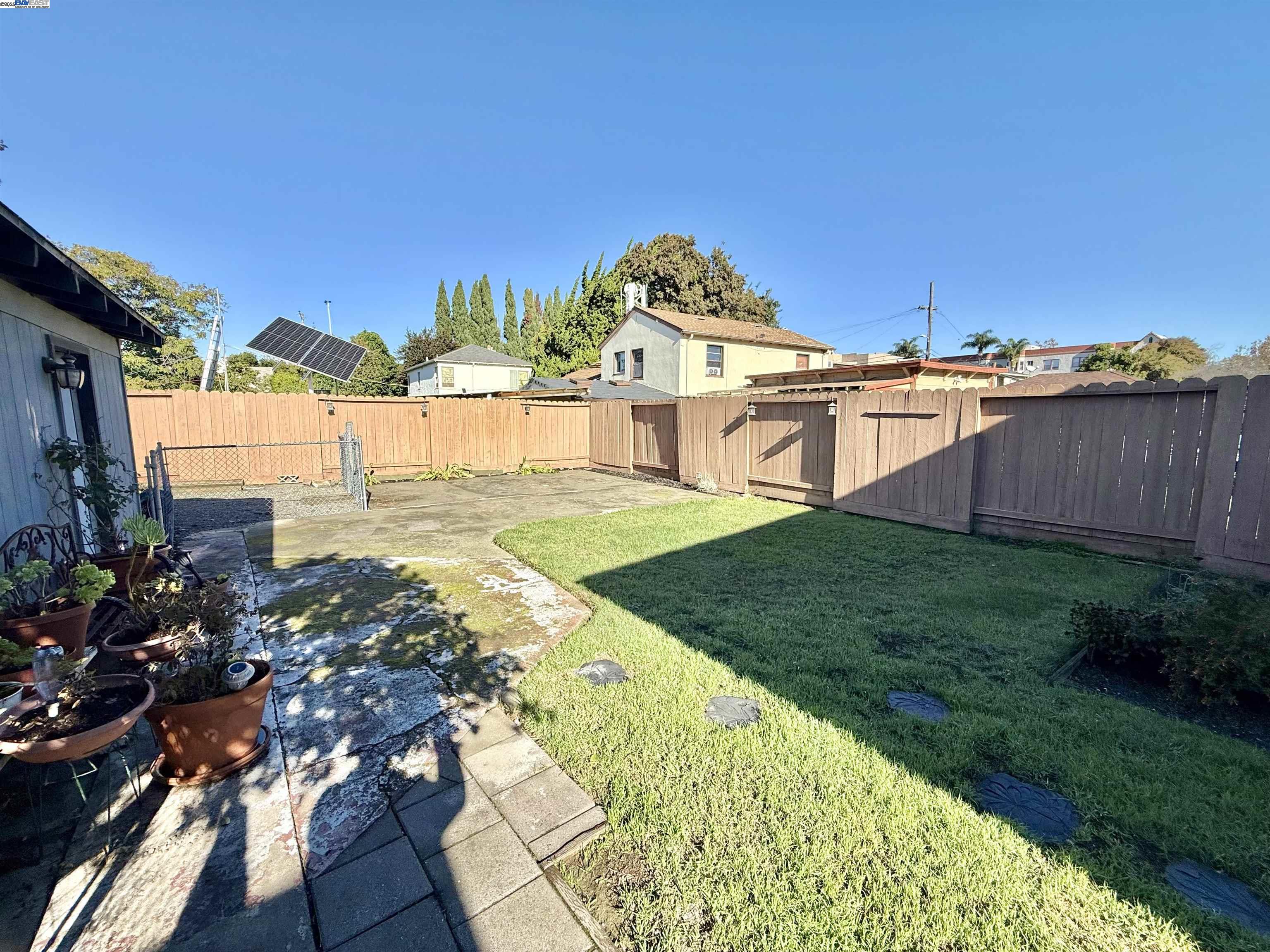 Detail Gallery Image 39 of 42 For 252 Stoakes Ave, San Leandro,  CA 94577 - 3 Beds | 1/1 Baths