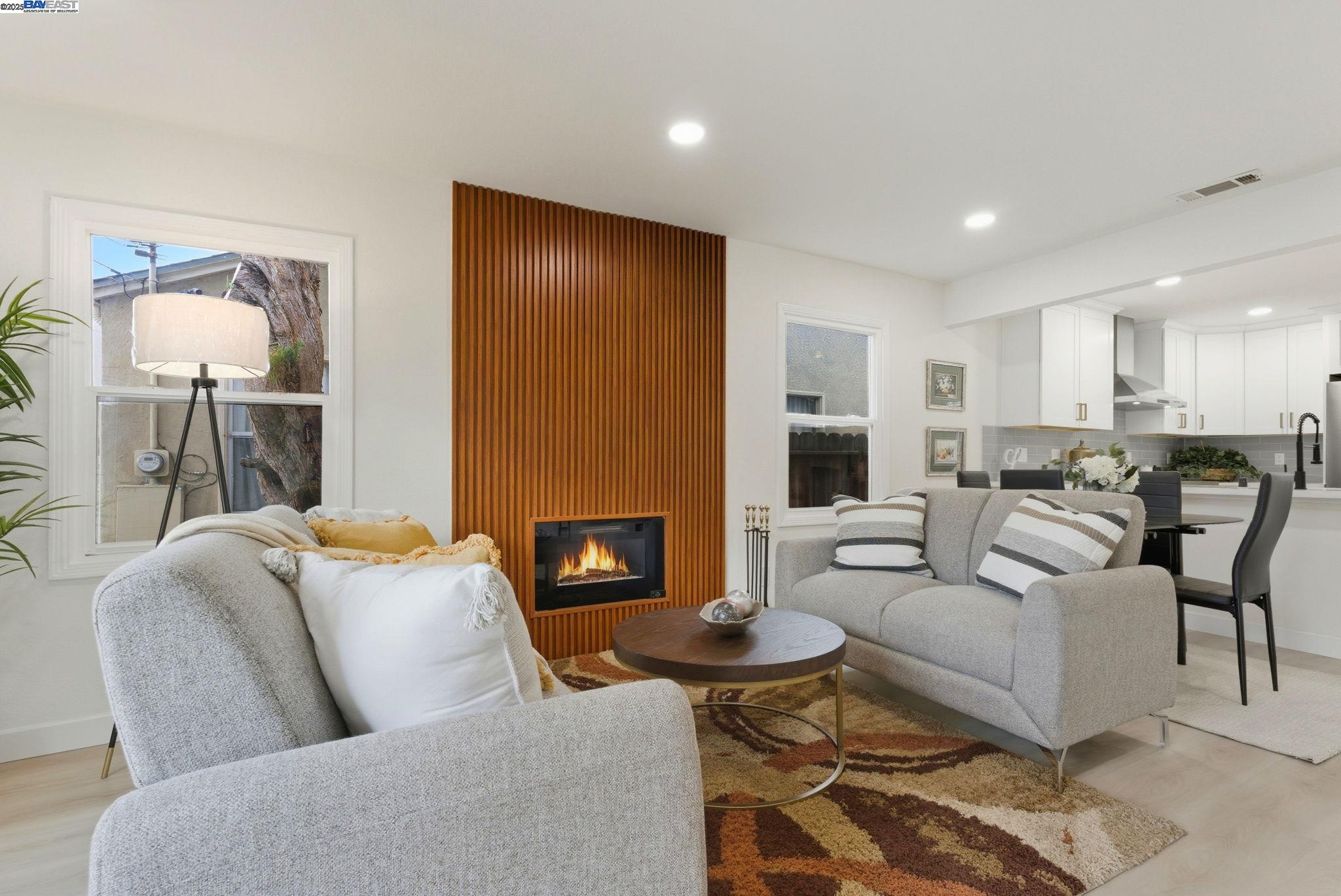 Detail Gallery Image 6 of 29 For 2270 Vestal Avenue, Castro Valley,  CA 94546 - 3 Beds | 2 Baths