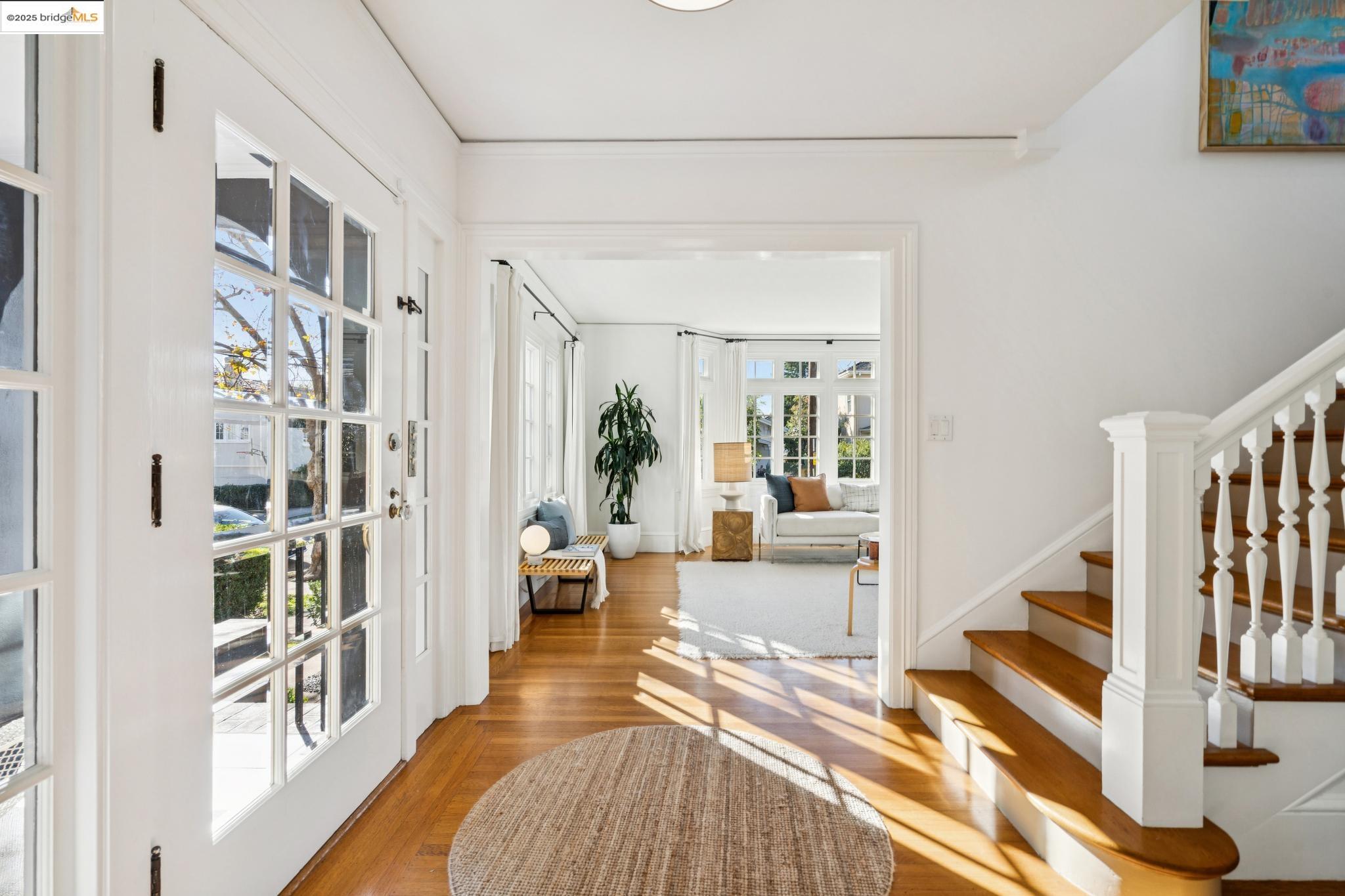 Detail Gallery Image 16 of 60 For 6218 Manoa St, Oakland,  CA 94618 - 3 Beds | 1/1 Baths