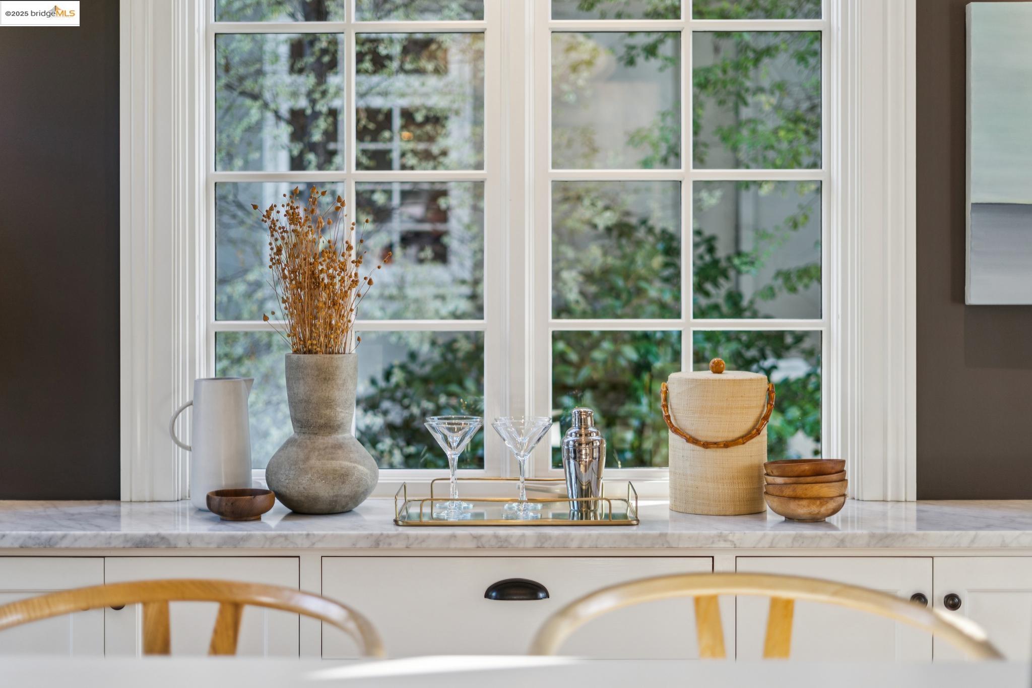 Detail Gallery Image 23 of 60 For 6218 Manoa St, Oakland,  CA 94618 - 3 Beds | 1/1 Baths