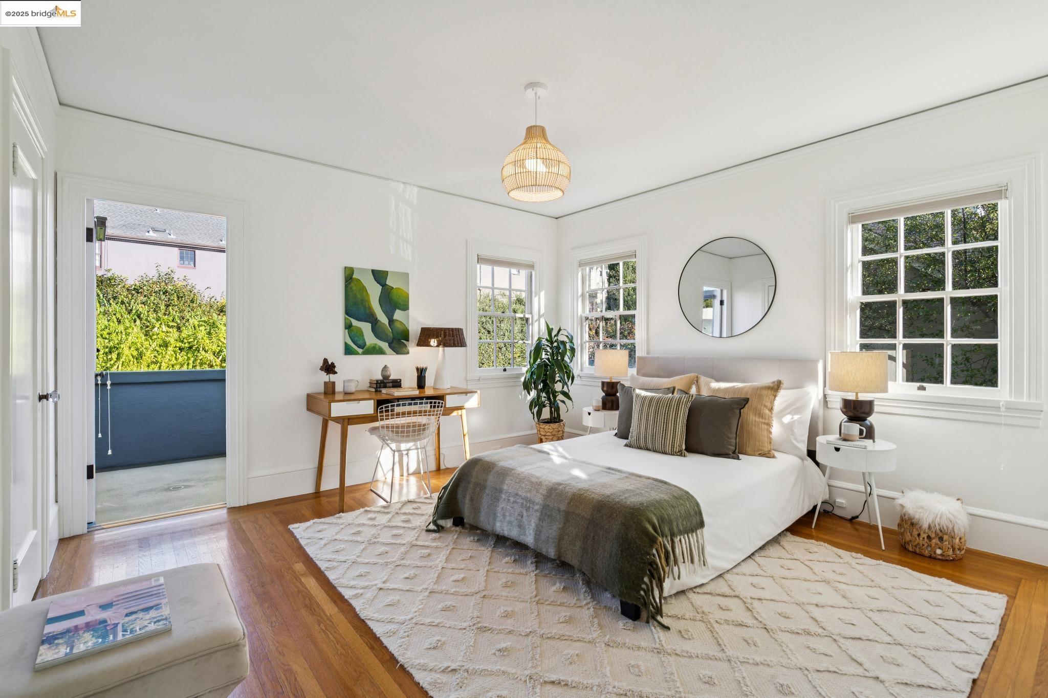 Detail Gallery Image 46 of 60 For 6218 Manoa St, Oakland,  CA 94618 - 3 Beds | 1/1 Baths