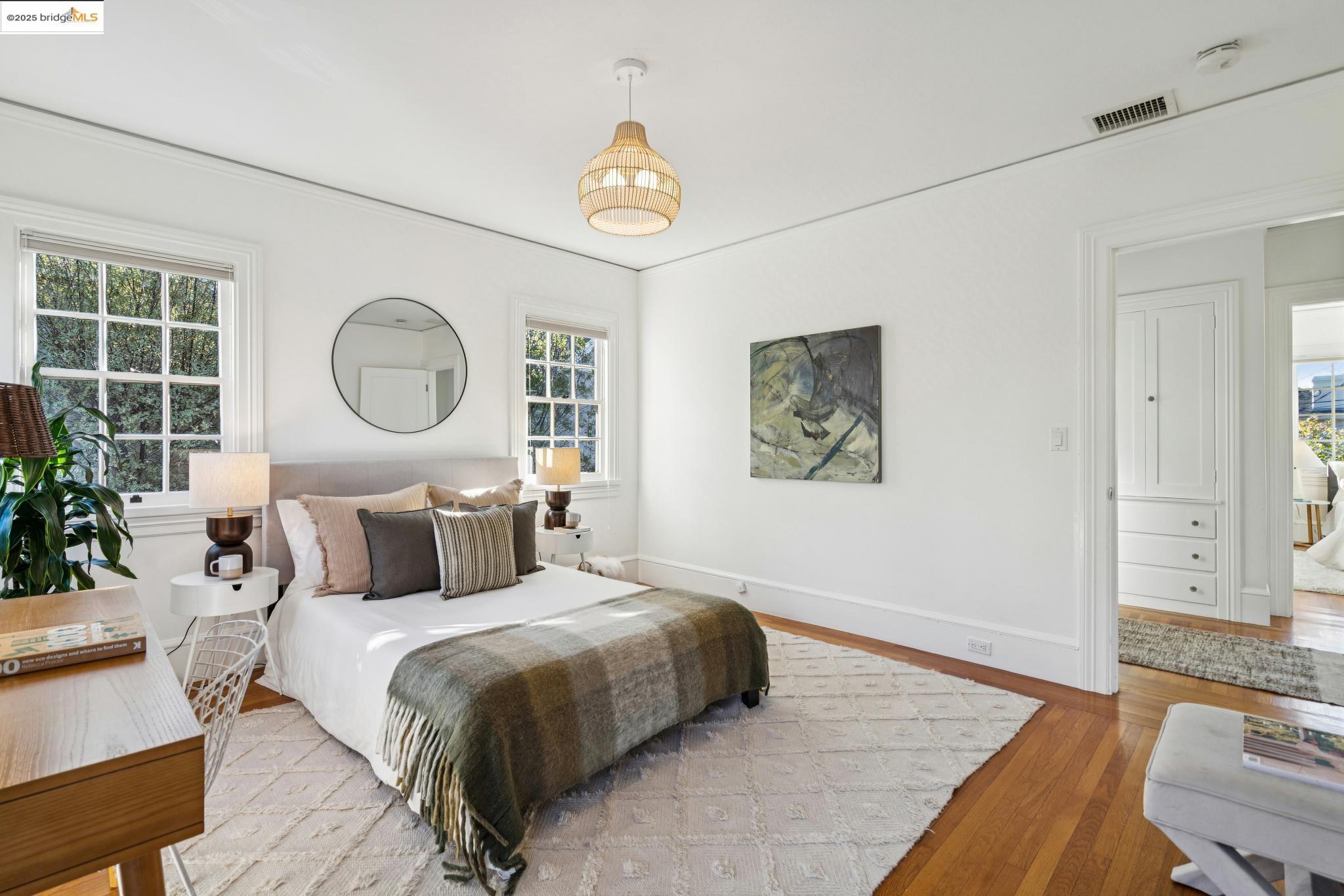 Detail Gallery Image 47 of 60 For 6218 Manoa St, Oakland,  CA 94618 - 3 Beds | 1/1 Baths