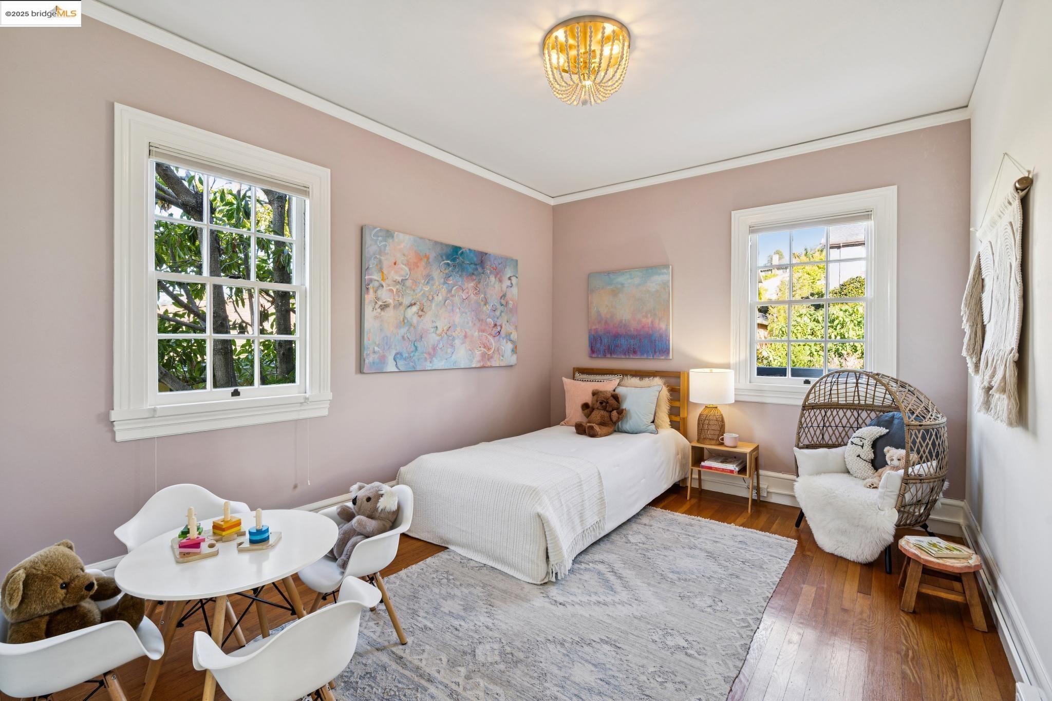 Detail Gallery Image 50 of 60 For 6218 Manoa St, Oakland,  CA 94618 - 3 Beds | 1/1 Baths