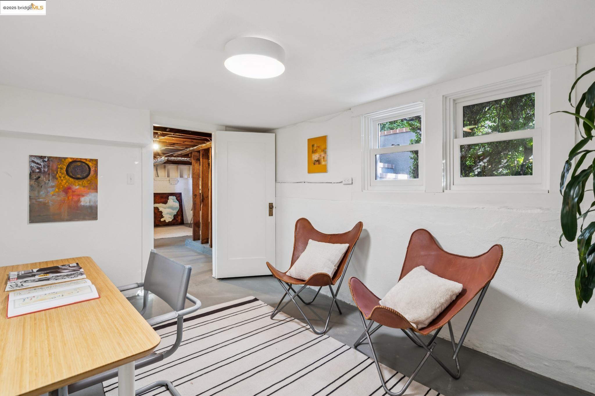 Detail Gallery Image 56 of 60 For 6218 Manoa St, Oakland,  CA 94618 - 3 Beds | 1/1 Baths