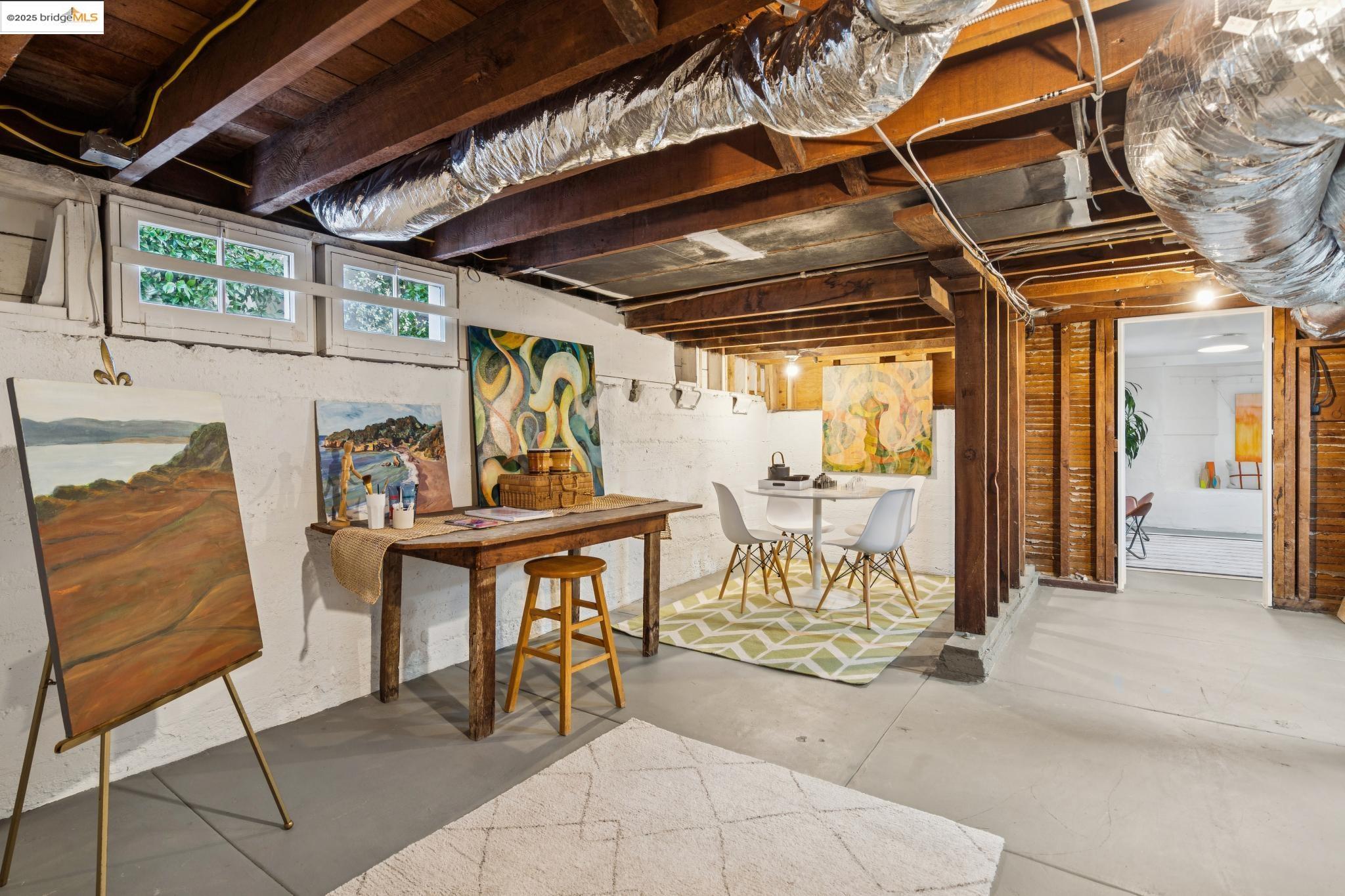 Detail Gallery Image 57 of 60 For 6218 Manoa St, Oakland,  CA 94618 - 3 Beds | 1/1 Baths