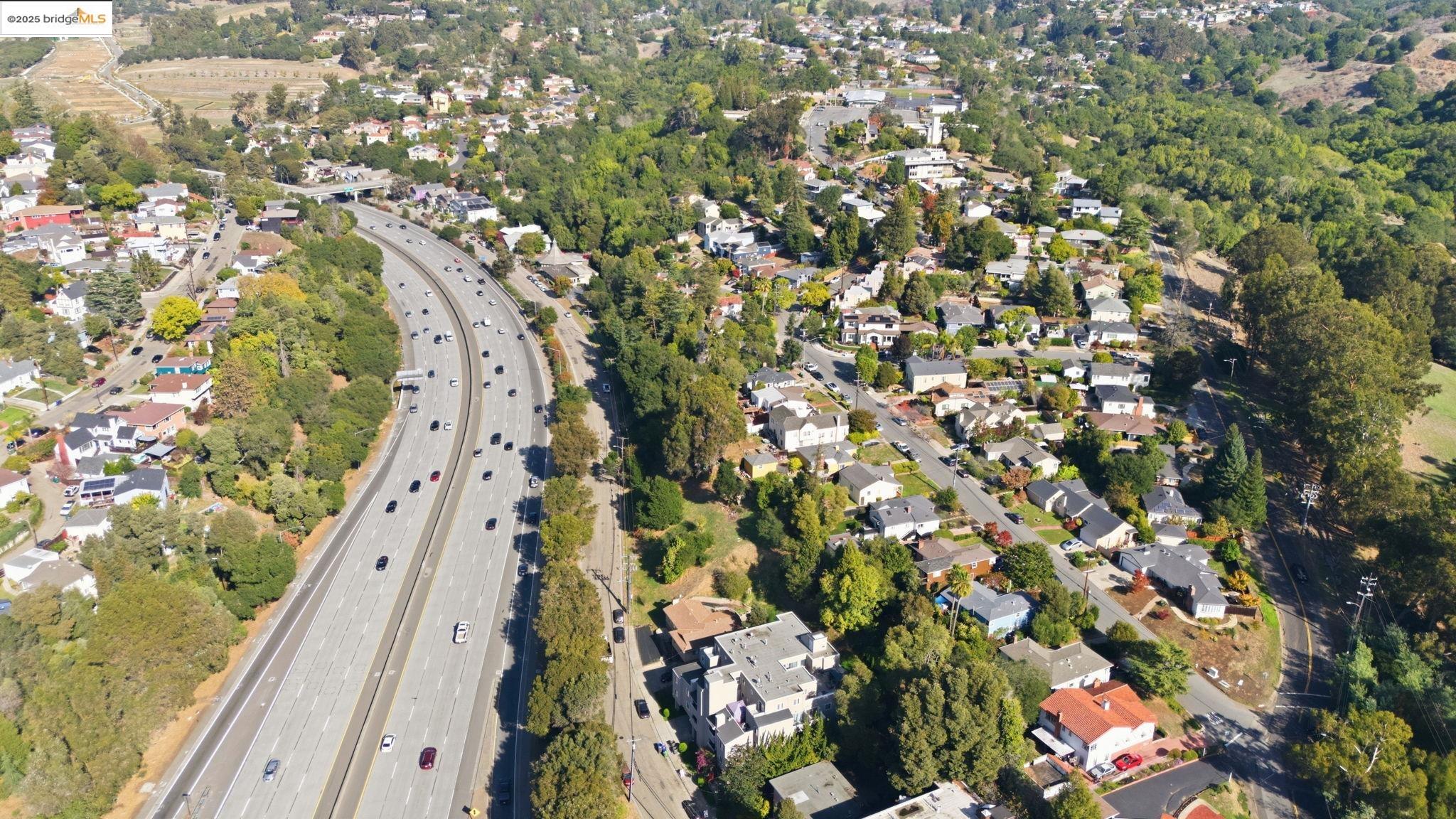 Detail Gallery Image 18 of 21 For 9670 Mountain Blvd, Oakland,  CA 94605 - – Beds | – Baths