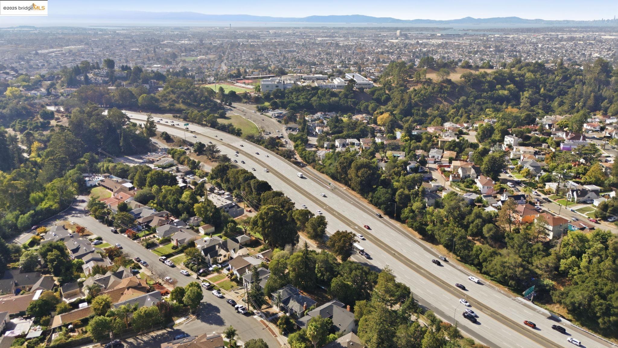 Detail Gallery Image 11 of 14 For 9680 Mountain Blvd, Oakland,  CA 94605 - – Beds | – Baths