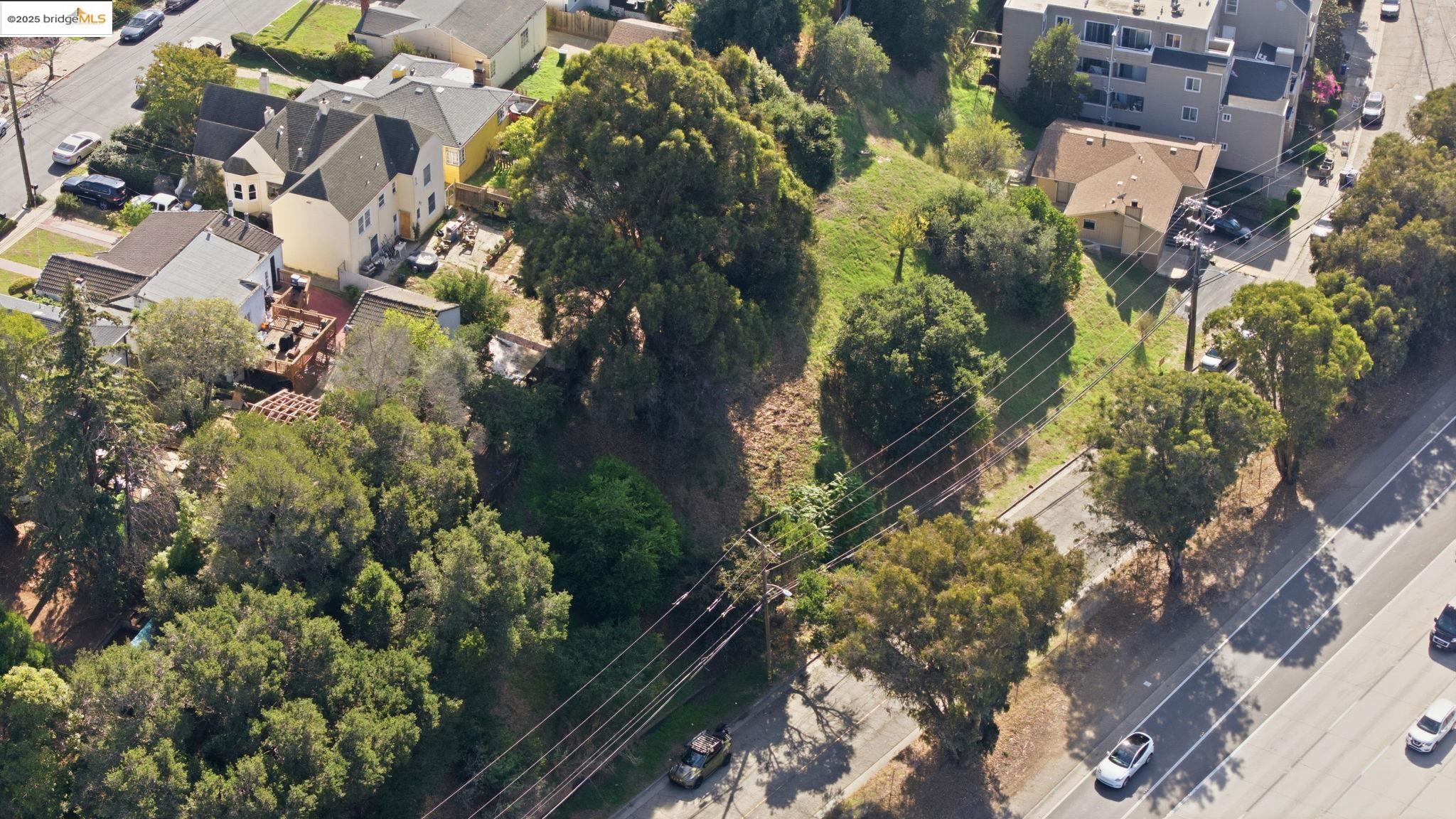 Detail Gallery Image 12 of 14 For 9680 Mountain Blvd, Oakland,  CA 94605 - – Beds | – Baths