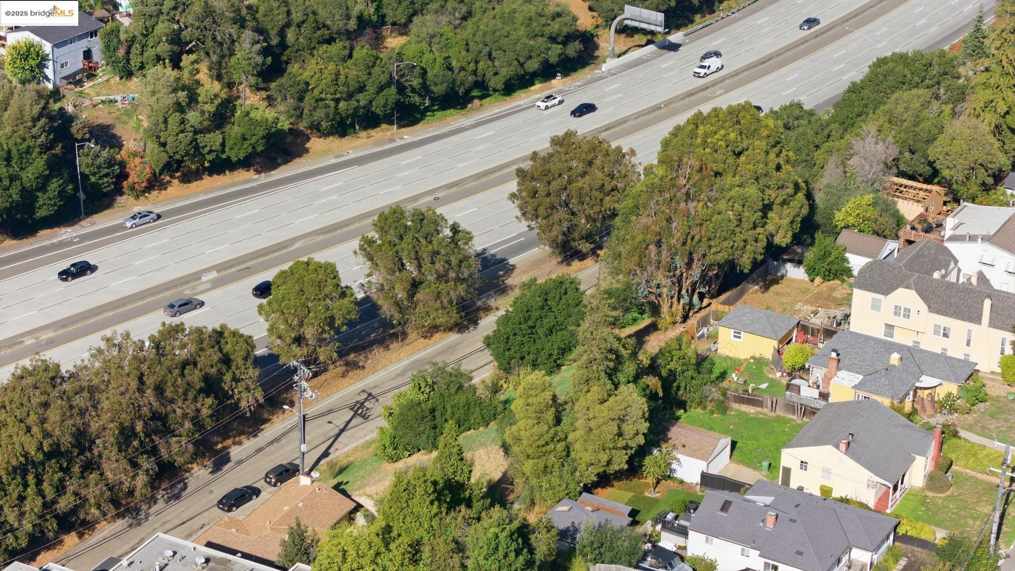 Detail Gallery Image 13 of 14 For 9680 Mountain Blvd, Oakland,  CA 94605 - – Beds | – Baths