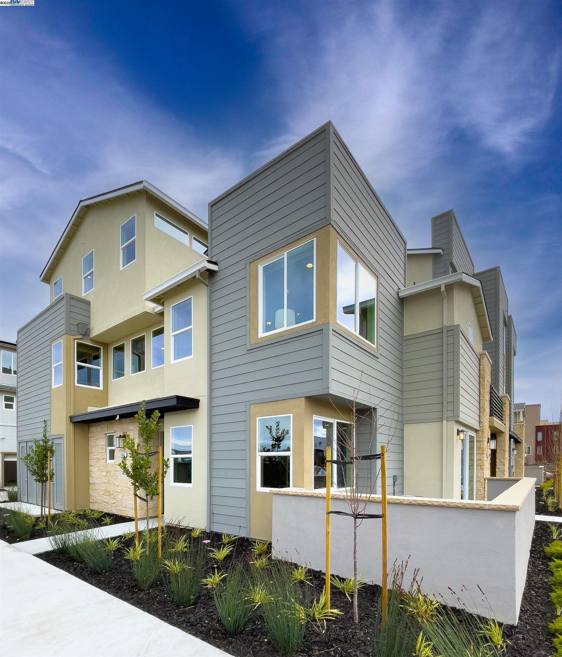 Photo #1: 41118108 Listing: Photo #1