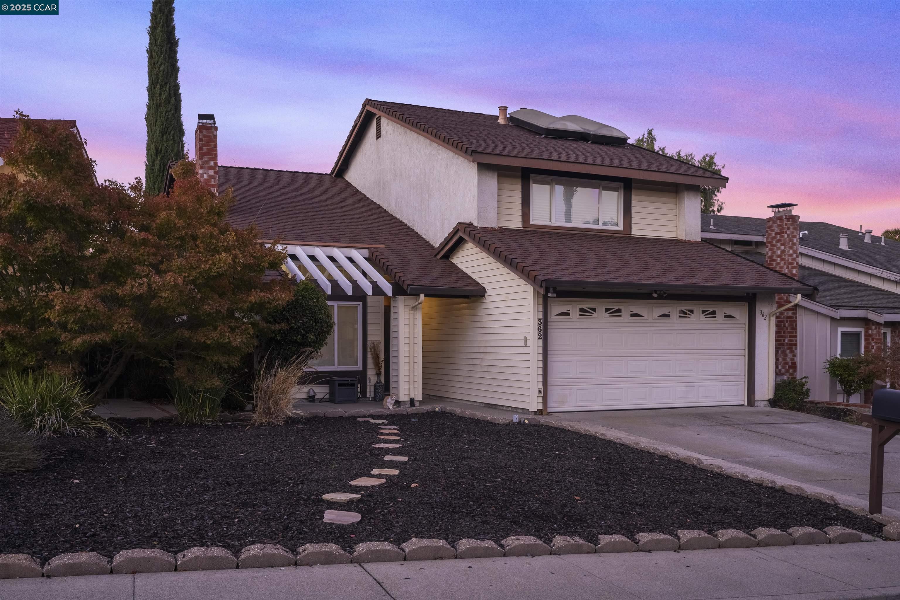 Front Image Thumbnail for CC41118110