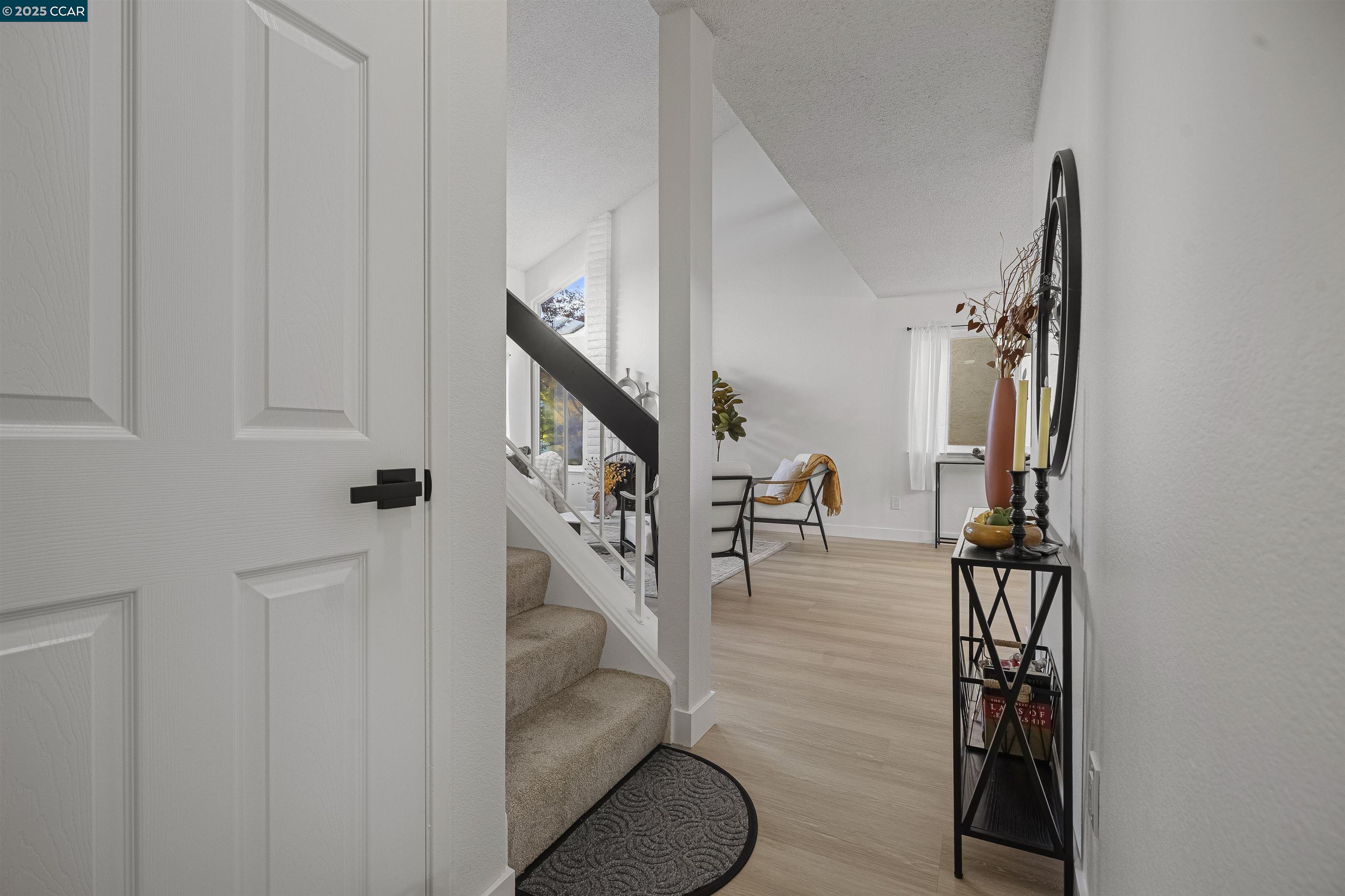 Detail Gallery Image 18 of 41 For 362 Willowcreek Ln, Martinez,  CA 94553 - 4 Beds | 2/1 Baths