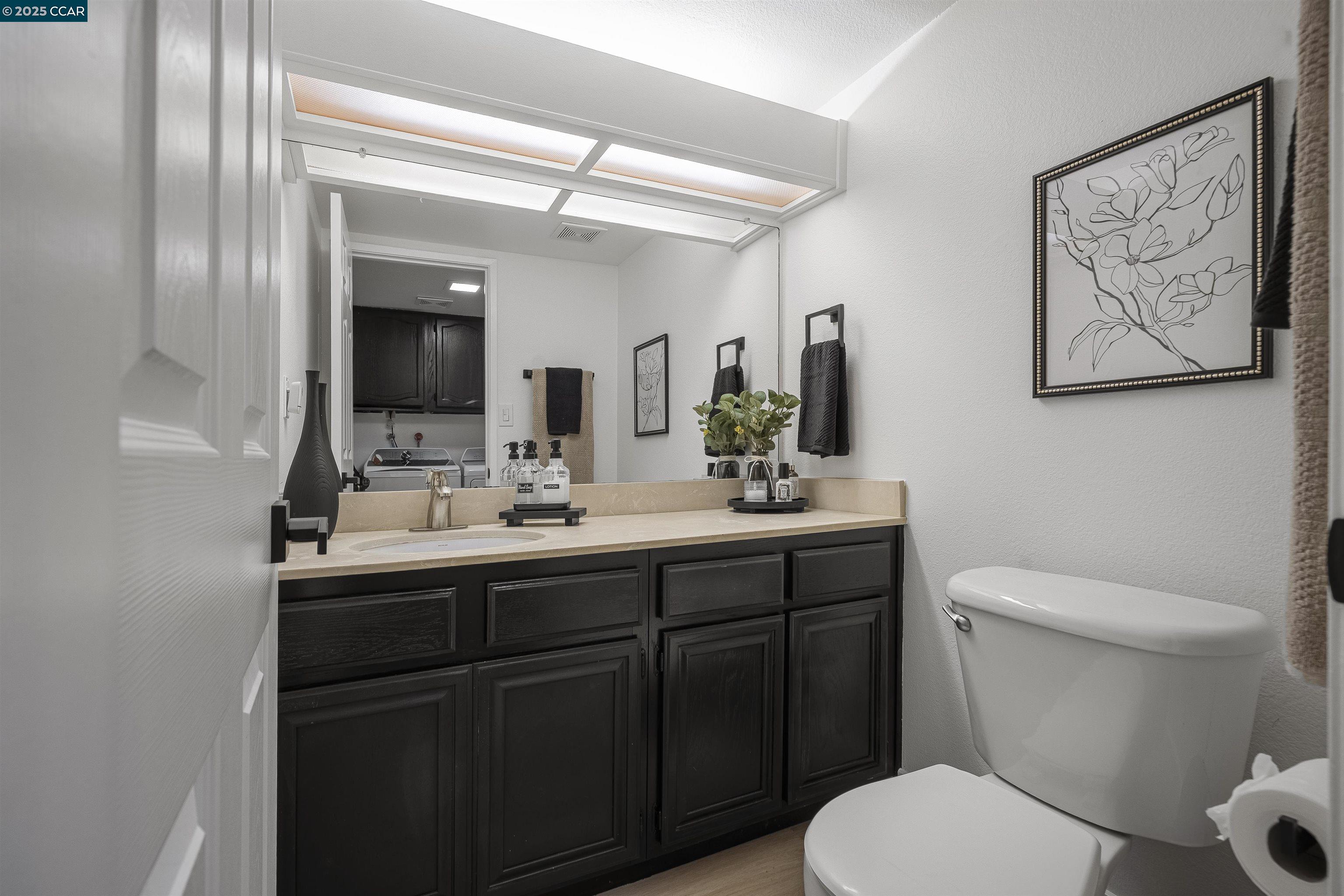 Detail Gallery Image 26 of 41 For 362 Willowcreek Ln, Martinez,  CA 94553 - 4 Beds | 2/1 Baths