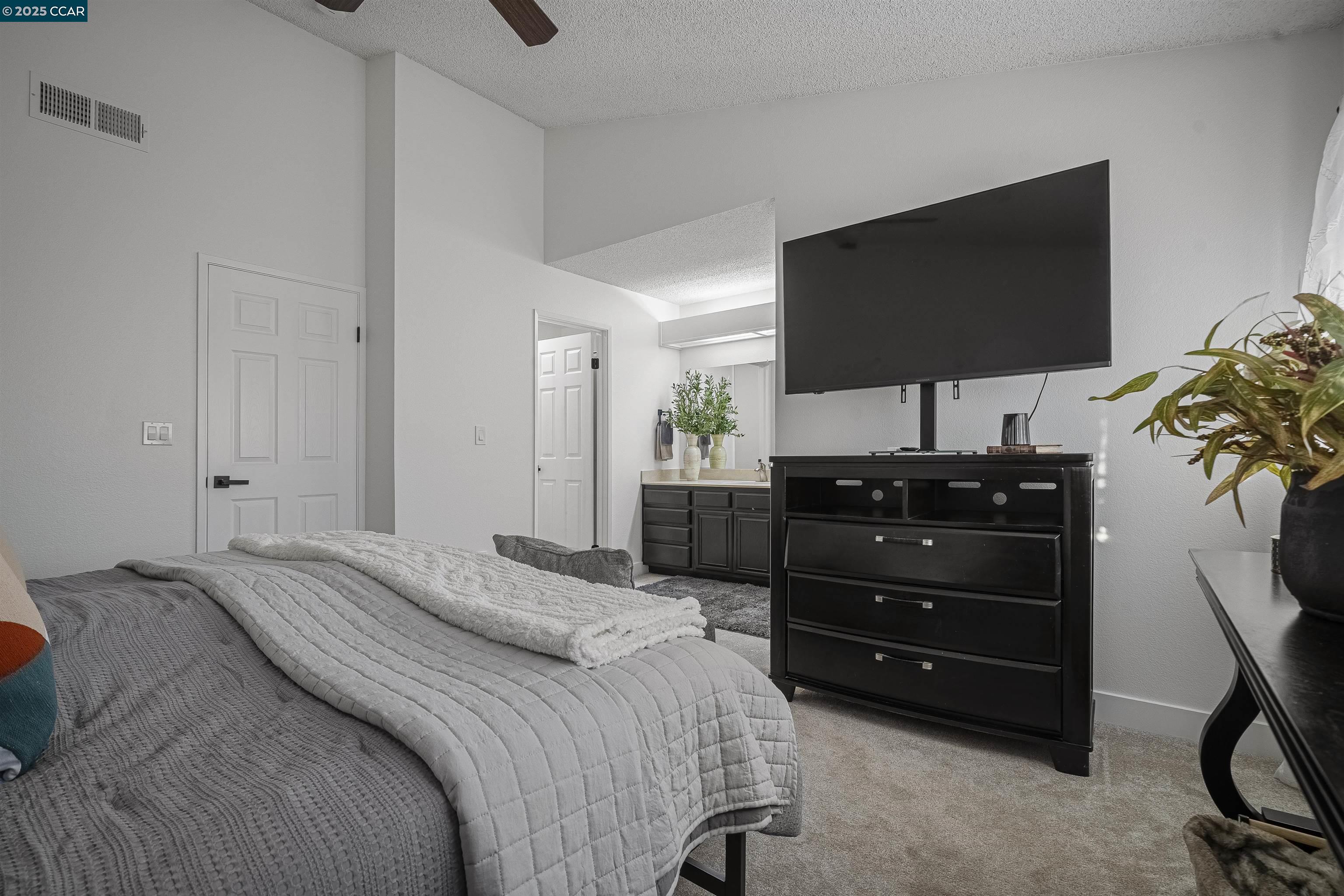 Detail Gallery Image 28 of 41 For 362 Willowcreek Ln, Martinez,  CA 94553 - 4 Beds | 2/1 Baths