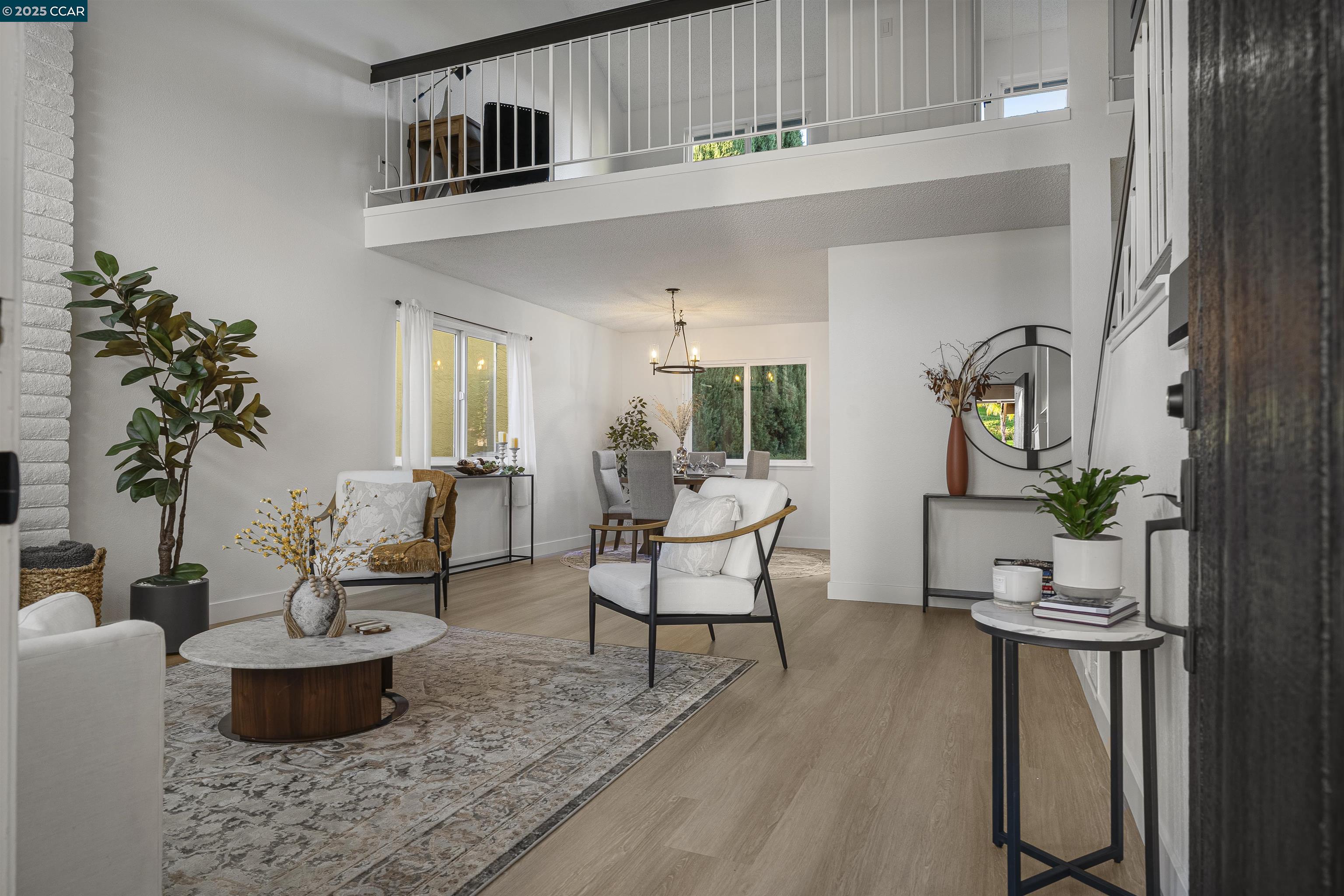 Detail Gallery Image 4 of 41 For 362 Willowcreek Ln, Martinez,  CA 94553 - 4 Beds | 2/1 Baths