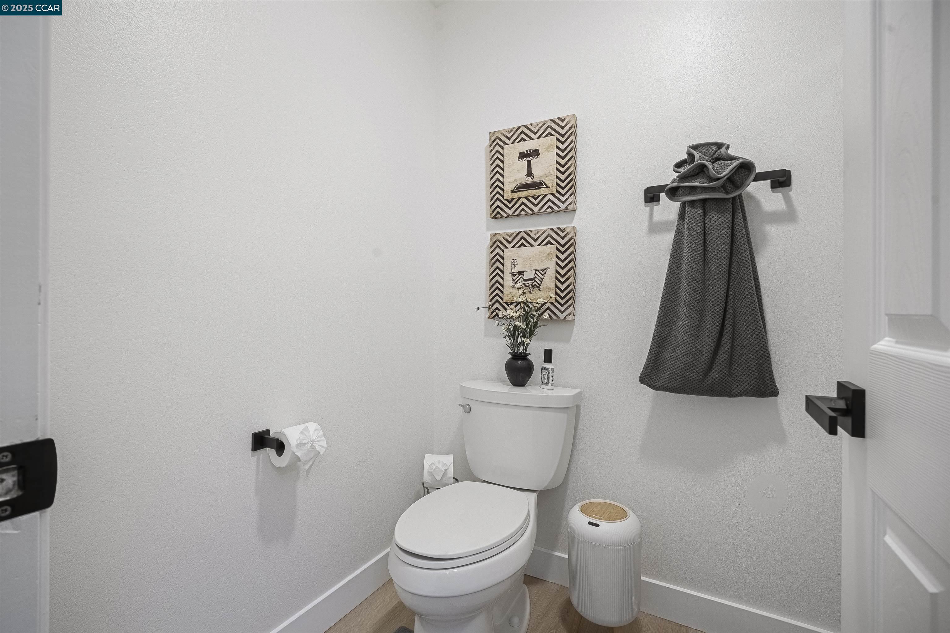 Detail Gallery Image 33 of 41 For 362 Willowcreek Ln, Martinez,  CA 94553 - 4 Beds | 2/1 Baths