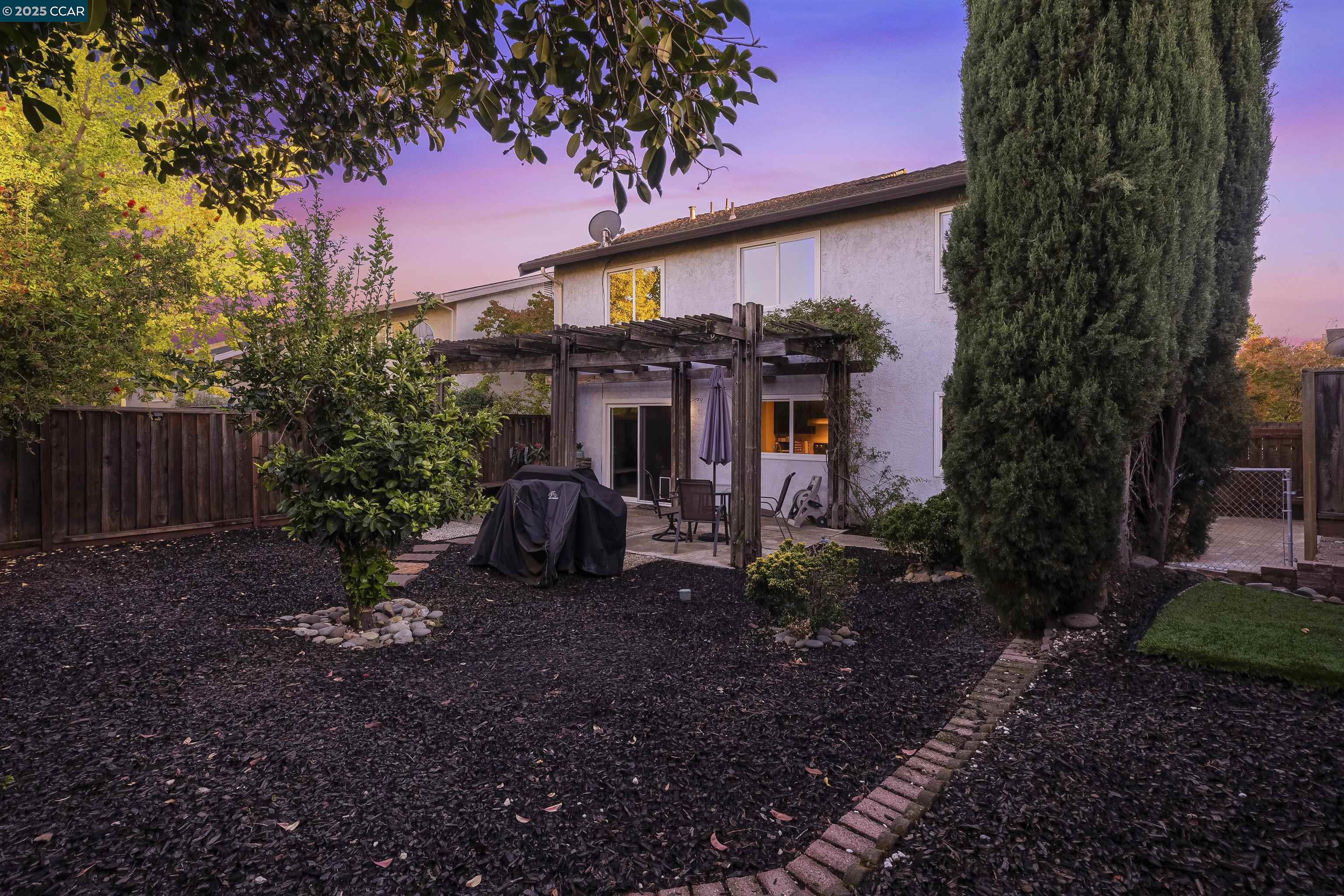 Detail Gallery Image 39 of 41 For 362 Willowcreek Ln, Martinez,  CA 94553 - 4 Beds | 2/1 Baths