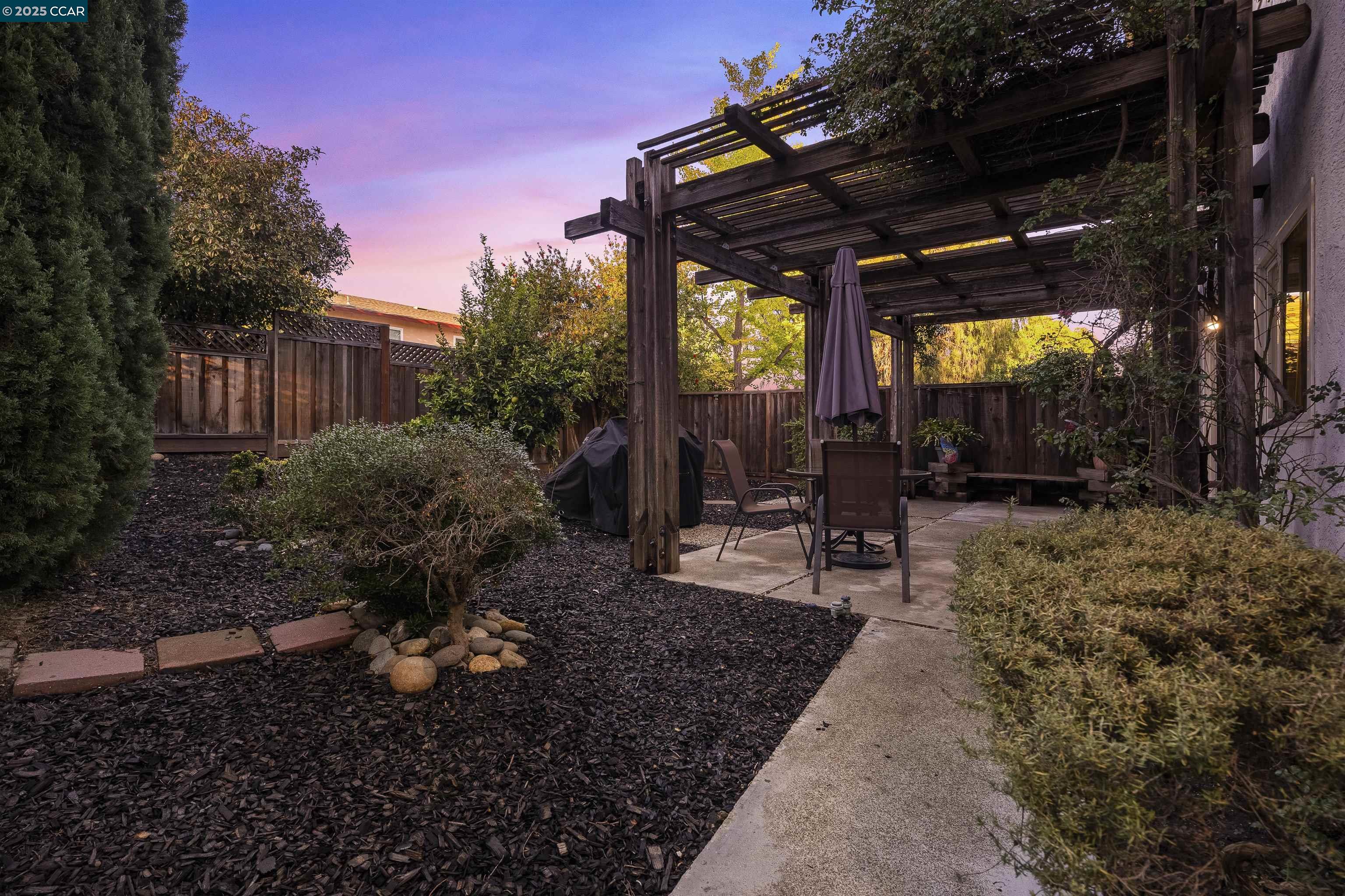 Detail Gallery Image 41 of 41 For 362 Willowcreek Ln, Martinez,  CA 94553 - 4 Beds | 2/1 Baths