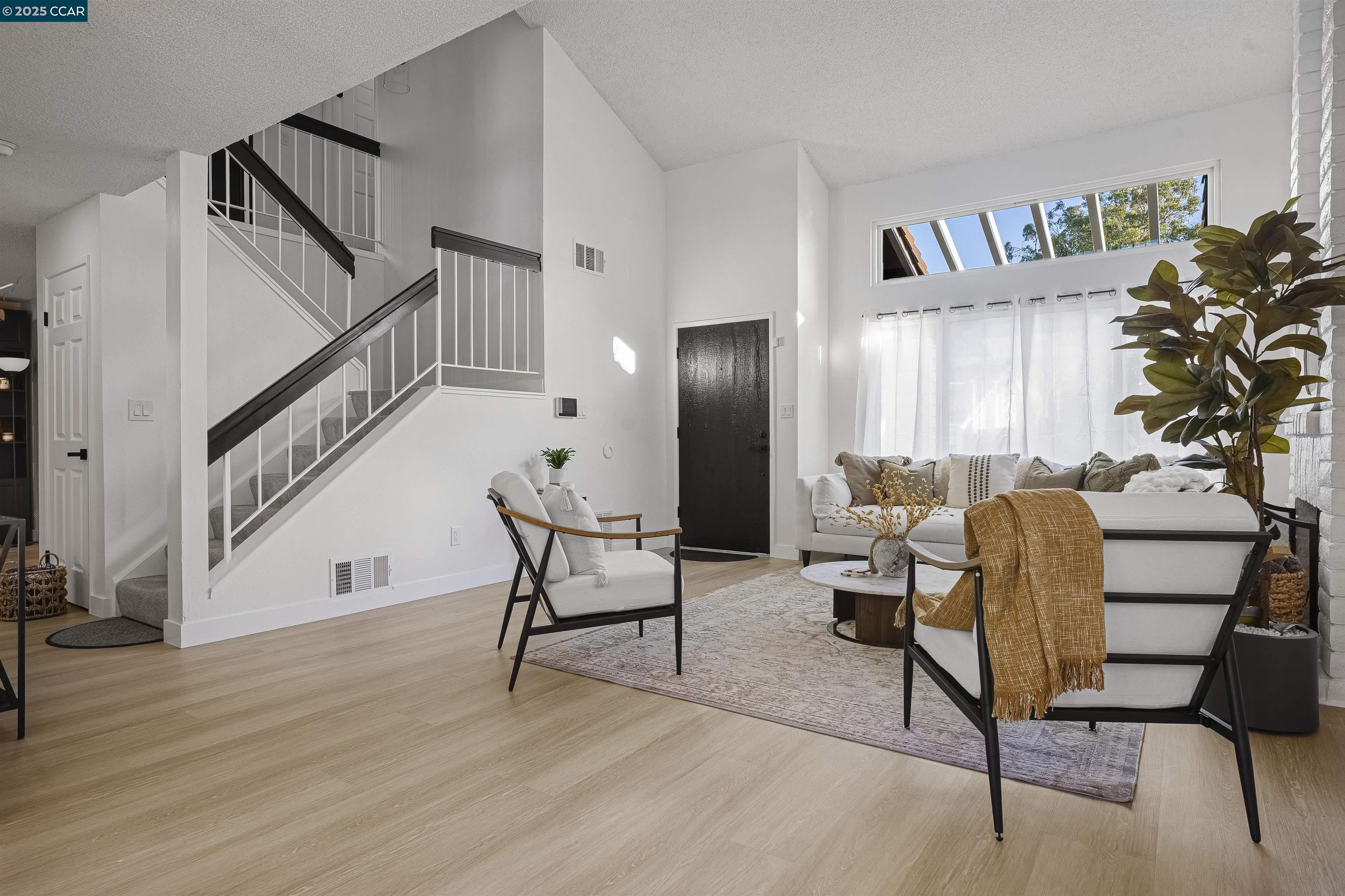 Detail Gallery Image 6 of 41 For 362 Willowcreek Ln, Martinez,  CA 94553 - 4 Beds | 2/1 Baths