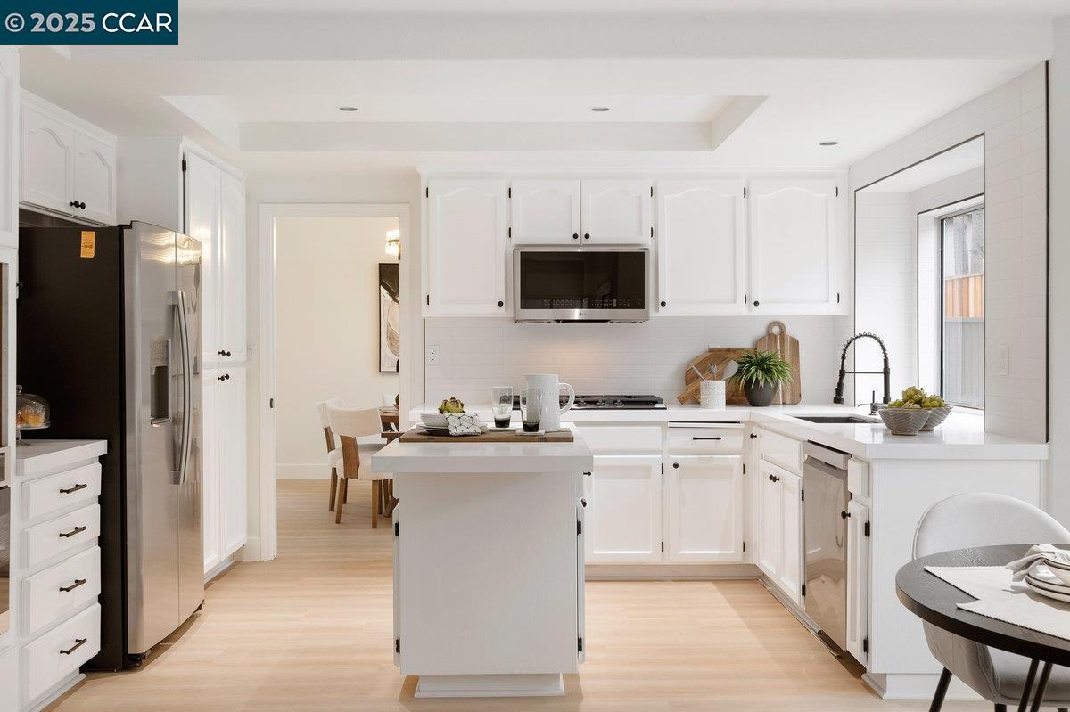 Detail Gallery Image 13 of 44 For 1856 Pelican Ct, Tracy,  CA 95376 - 5 Beds | 3 Baths