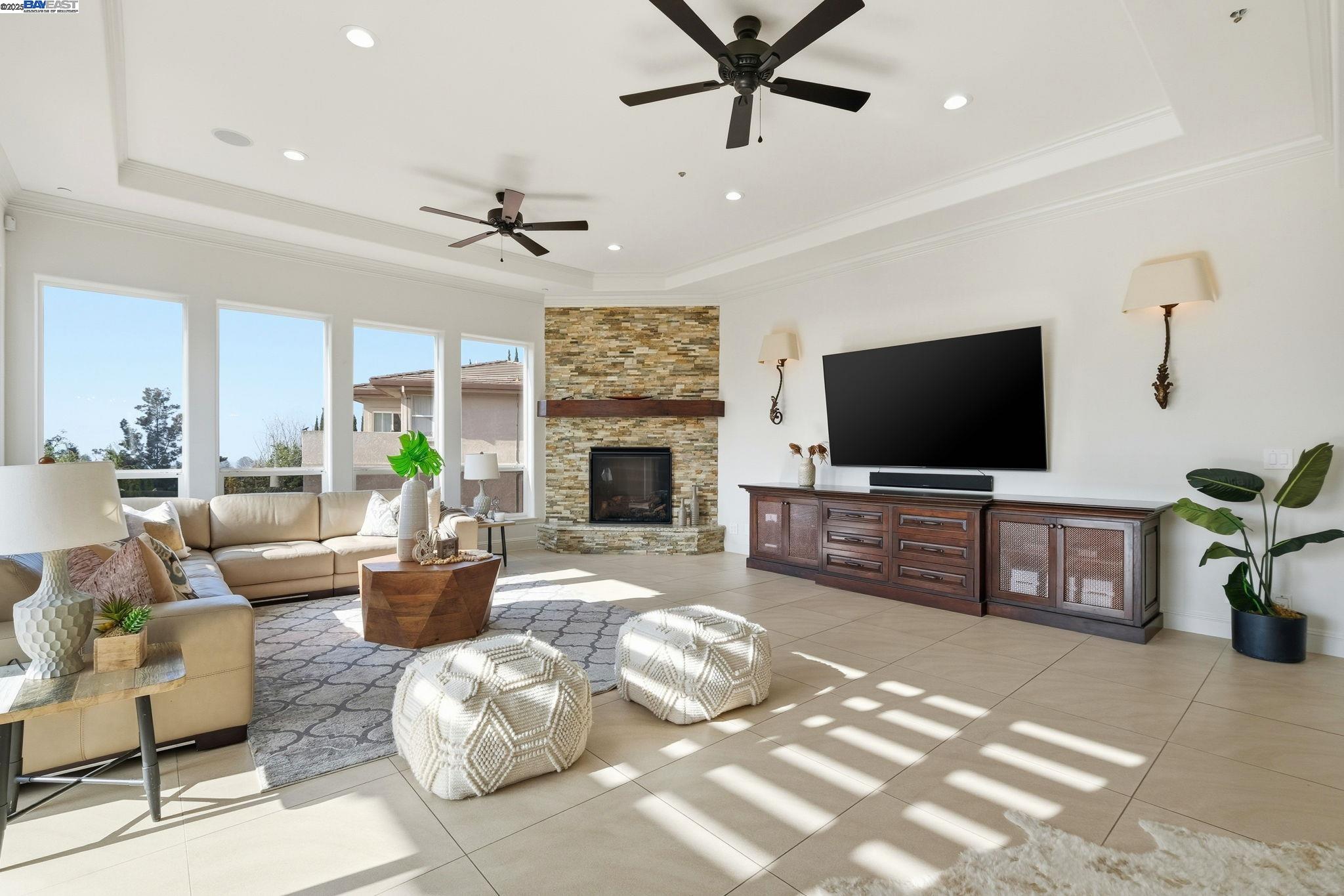 Detail Gallery Image 10 of 60 For 61 Montclaire Dr, Fremont,  CA 94539 - 4 Beds | 3/1 Baths