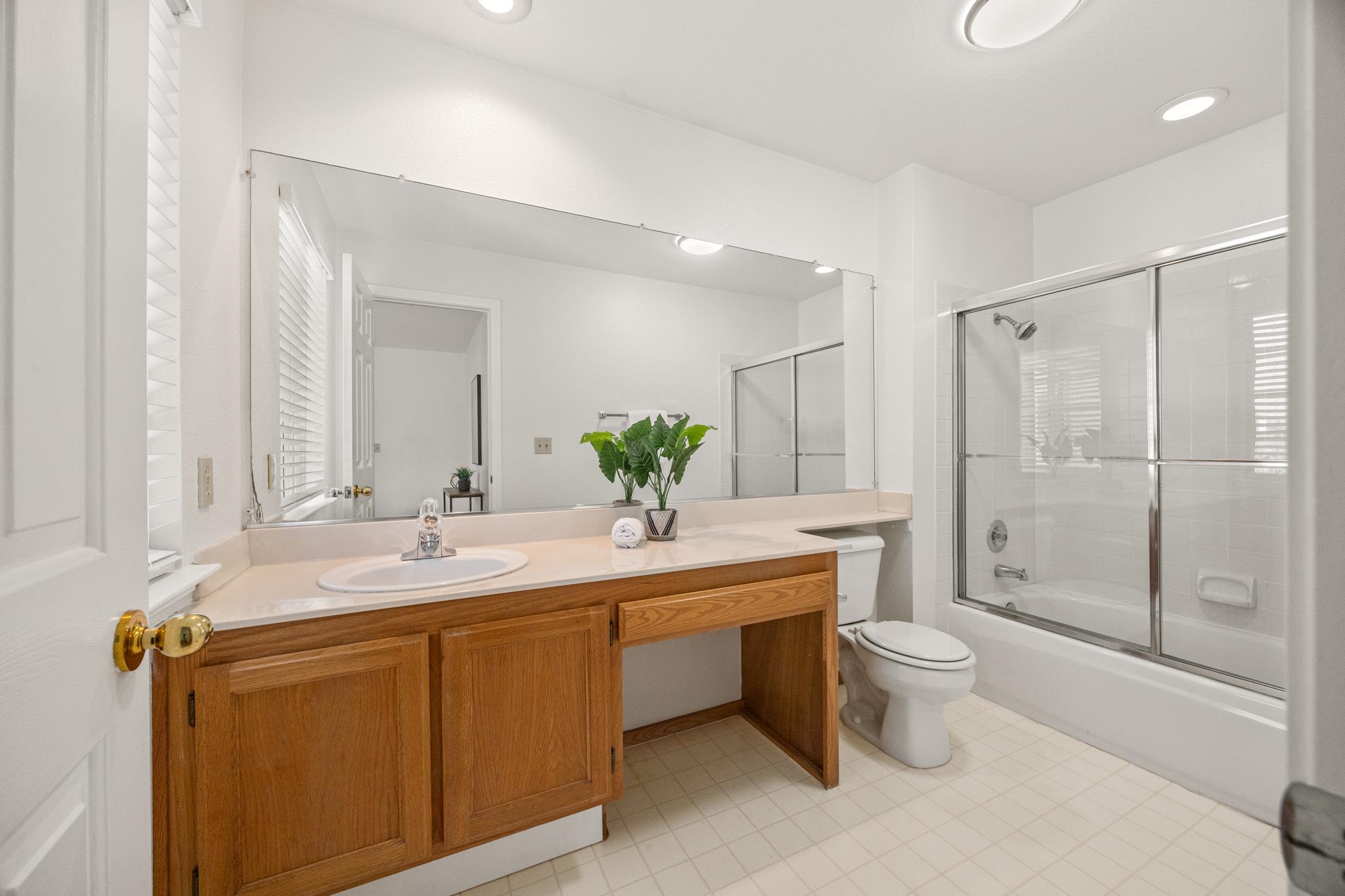 Detail Gallery Image 20 of 32 For 941 Mccoy Creek Cir, Suisun City,  CA 94585 - 3 Beds | 3 Baths