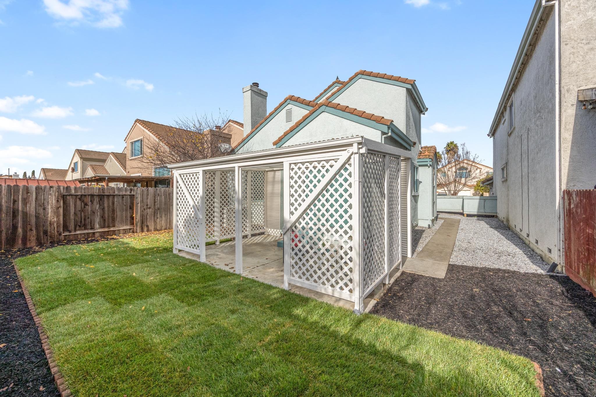 Detail Gallery Image 28 of 32 For 941 Mccoy Creek Cir, Suisun City,  CA 94585 - 3 Beds | 3 Baths