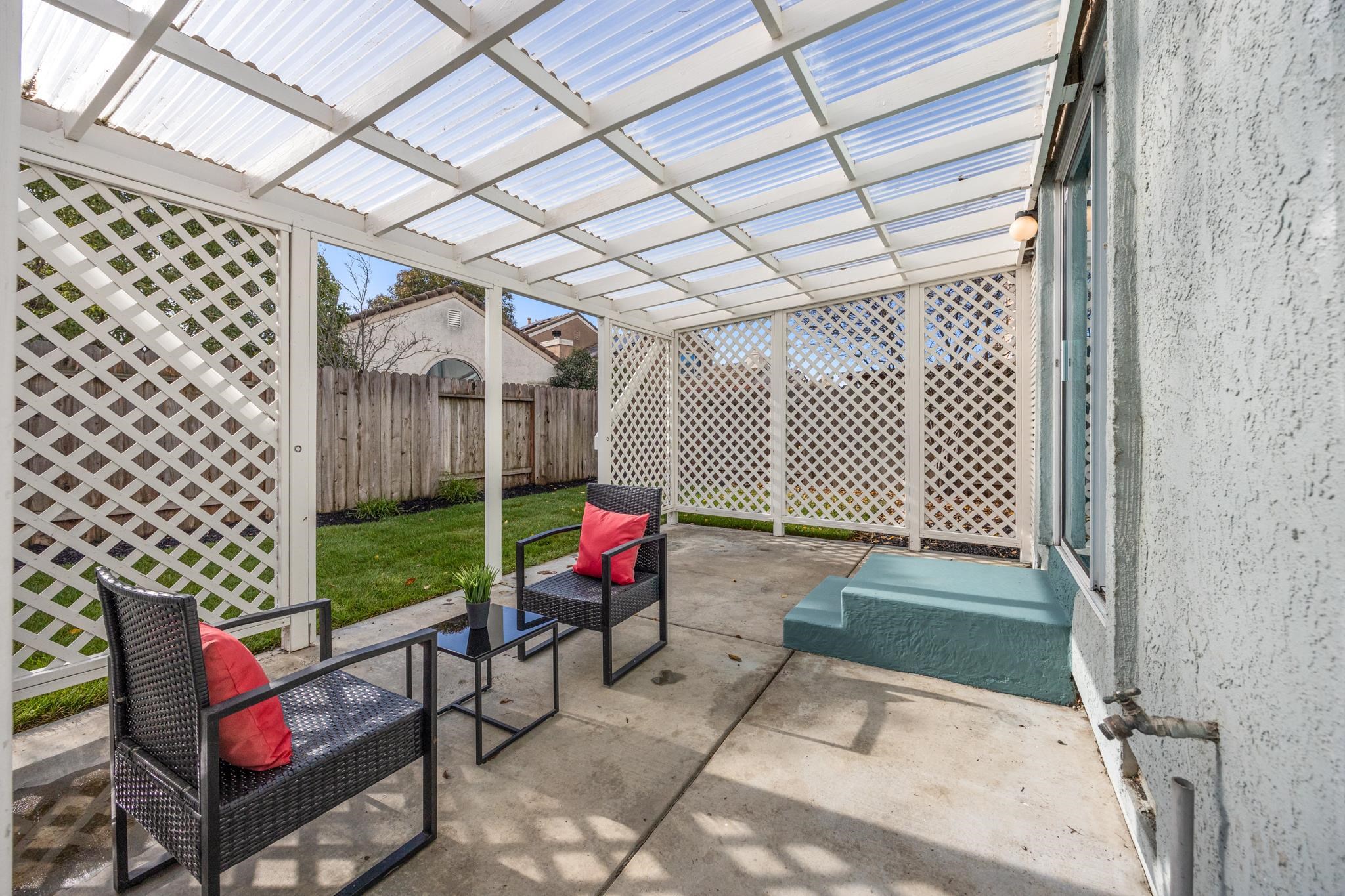 Detail Gallery Image 31 of 32 For 941 Mccoy Creek Cir, Suisun City,  CA 94585 - 3 Beds | 3 Baths