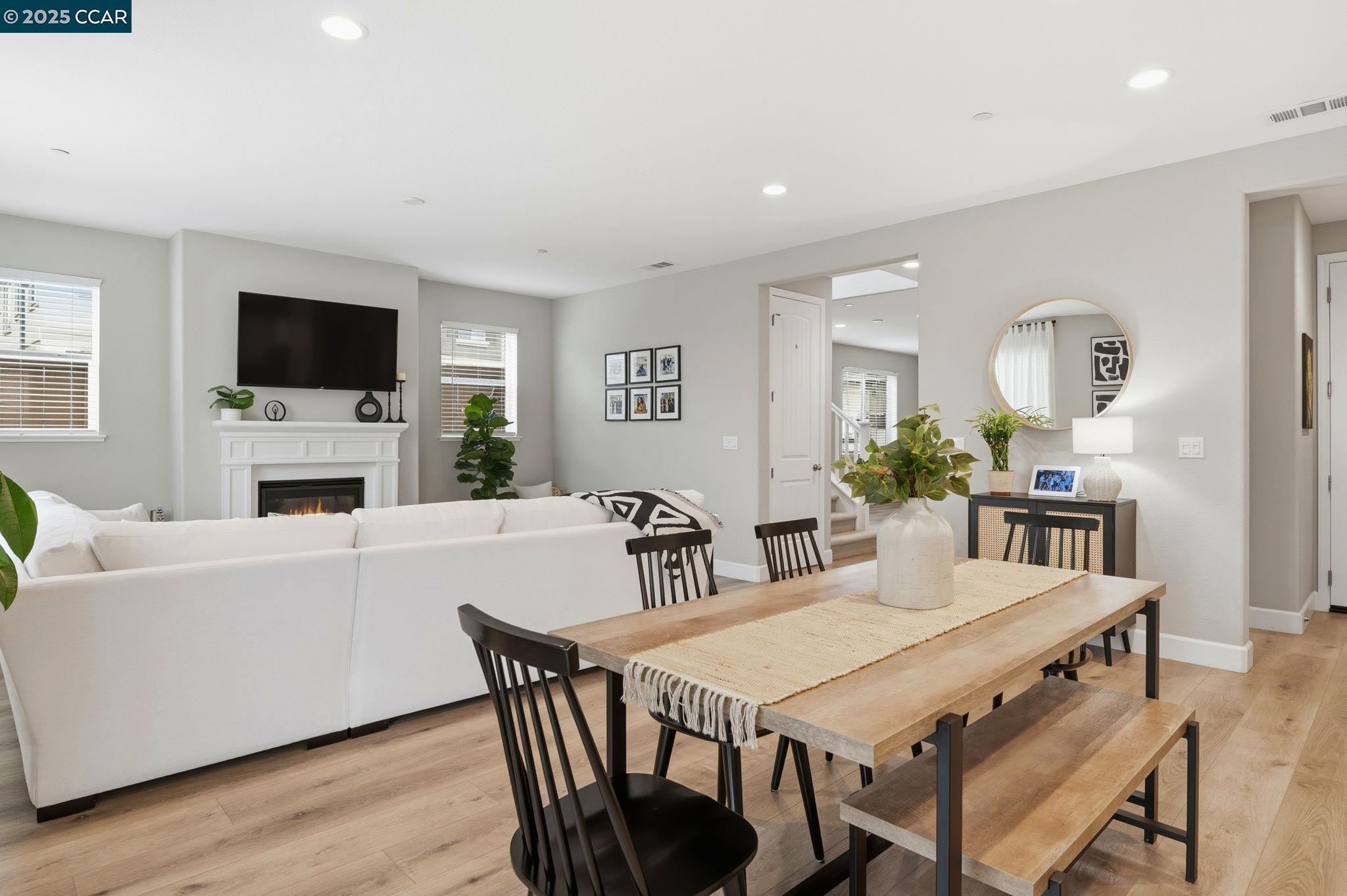 Detail Gallery Image 13 of 36 For 5227 Waterleaf Ln, Fairfield,  CA 94534 - 4 Beds | 2/1 Baths