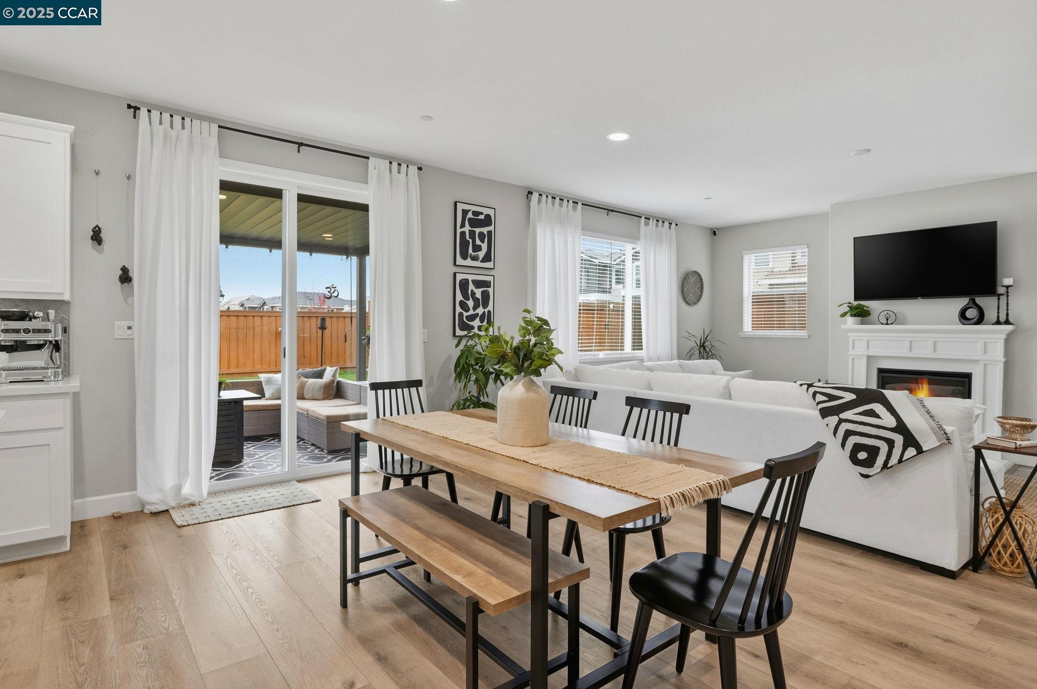 Detail Gallery Image 10 of 36 For 5227 Waterleaf Ln, Fairfield,  CA 94534 - 4 Beds | 2/1 Baths