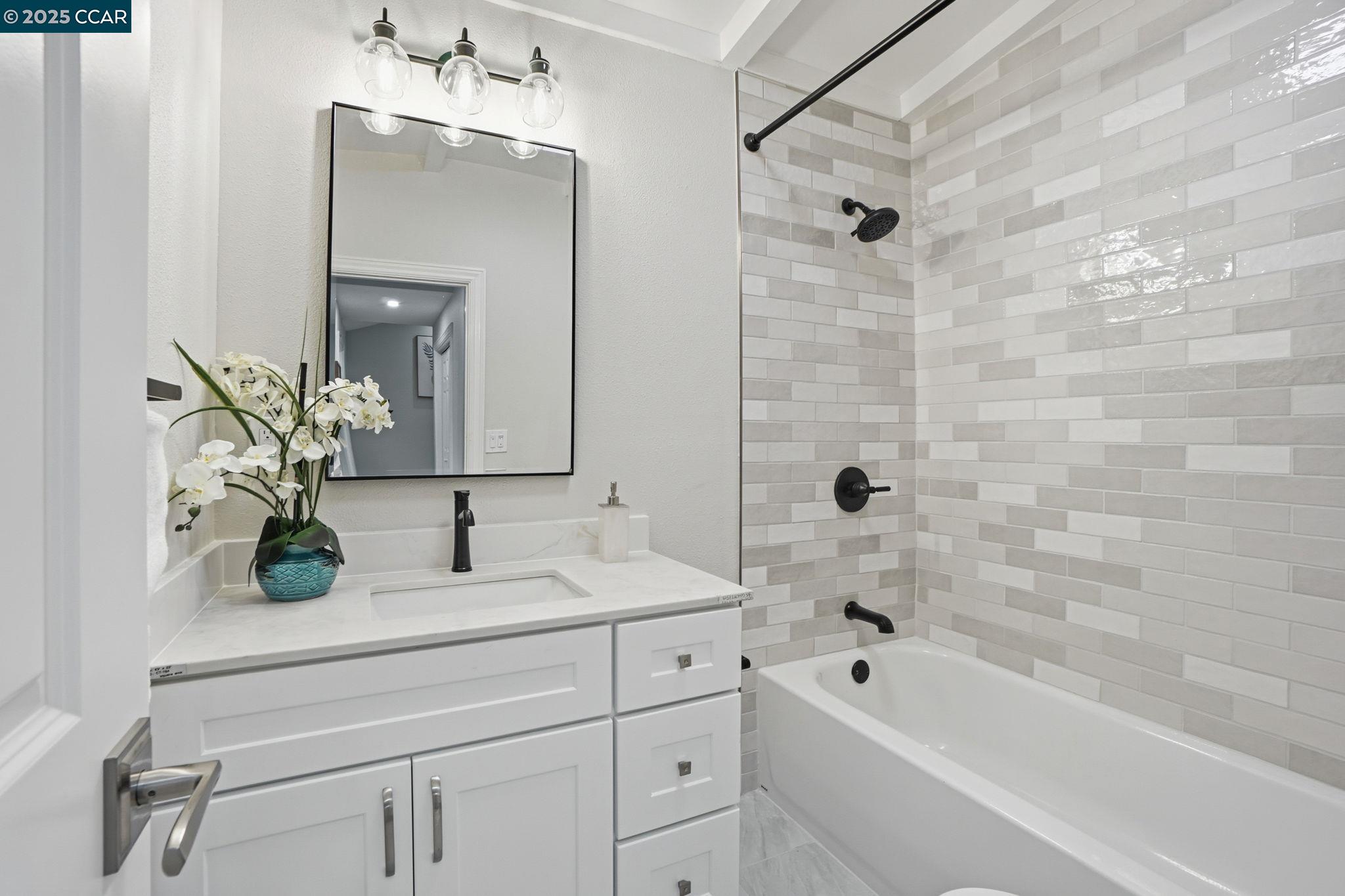 Detail Gallery Image 28 of 42 For 289 Sierra Dr, Walnut Creek,  CA 94596 - 3 Beds | 2/1 Baths