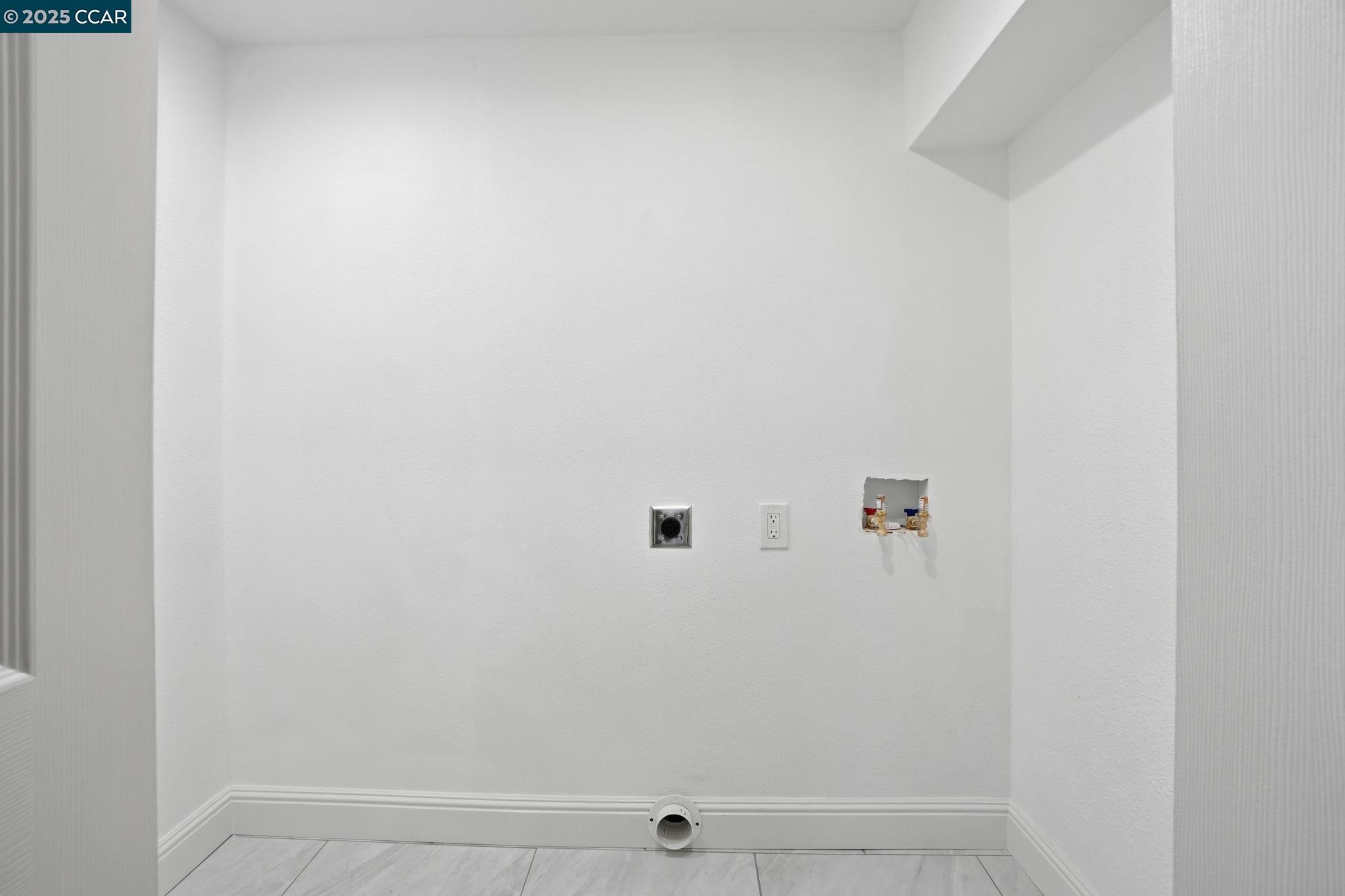 Detail Gallery Image 32 of 42 For 289 Sierra Dr, Walnut Creek,  CA 94596 - 3 Beds | 2/1 Baths