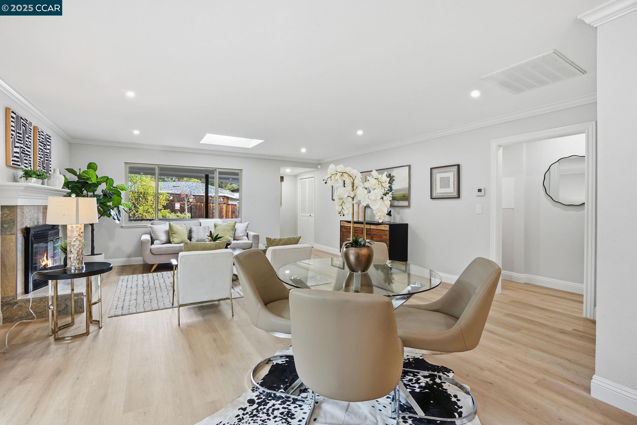 Detail Gallery Image 6 of 42 For 289 Sierra Dr, Walnut Creek,  CA 94596 - 3 Beds | 2/1 Baths