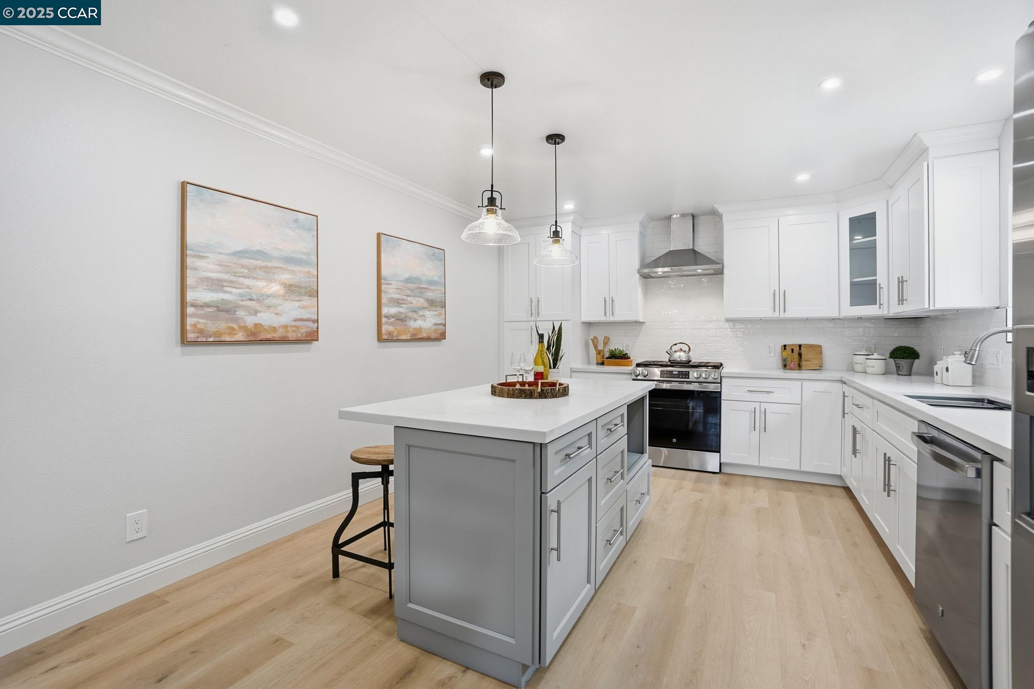 Detail Gallery Image 9 of 42 For 289 Sierra Dr, Walnut Creek,  CA 94596 - 3 Beds | 2/1 Baths