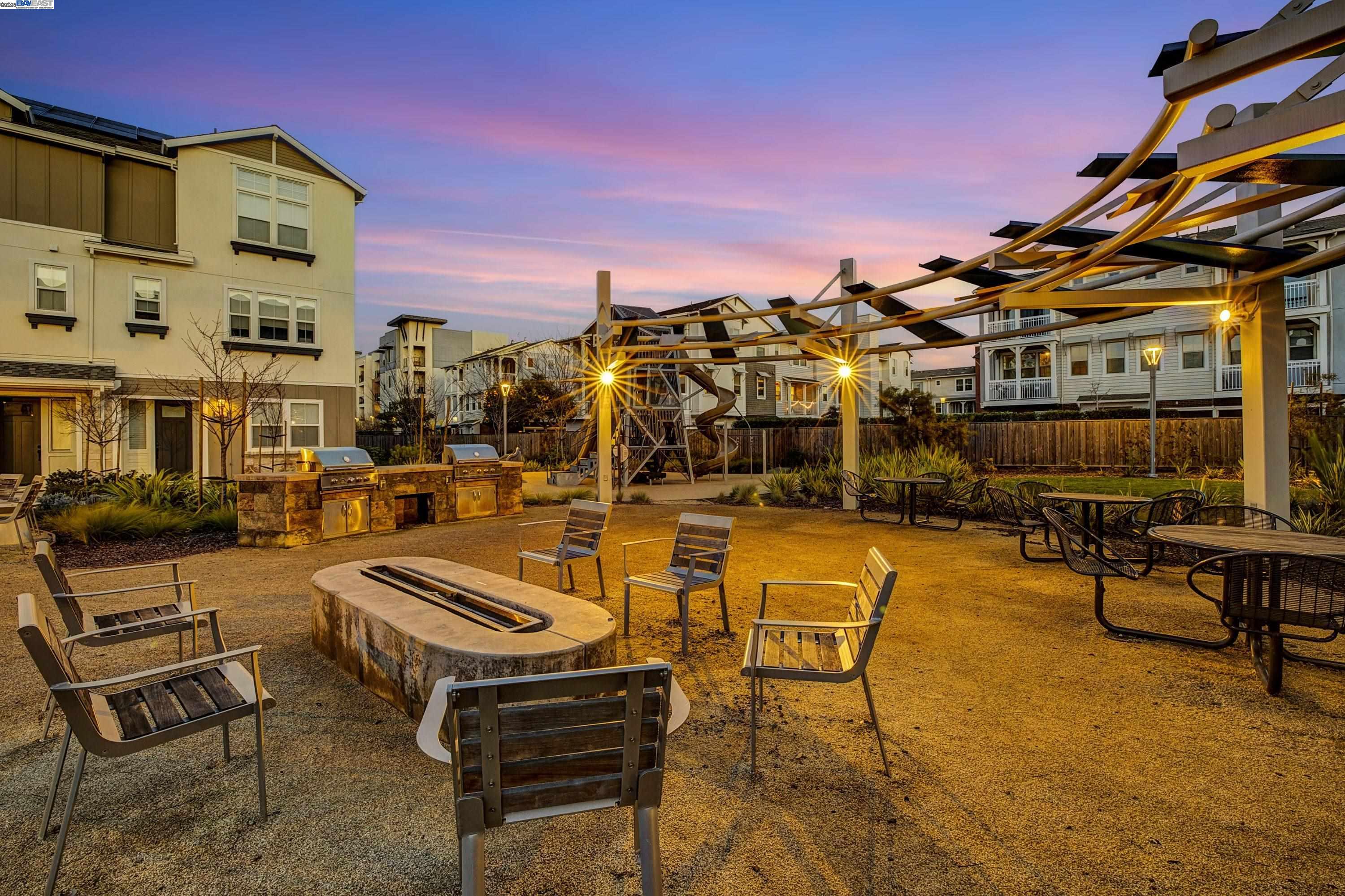 Detail Gallery Image 34 of 44 For 37515 Sea Bank St, Newark,  CA 94560 - 4 Beds | 3 Baths