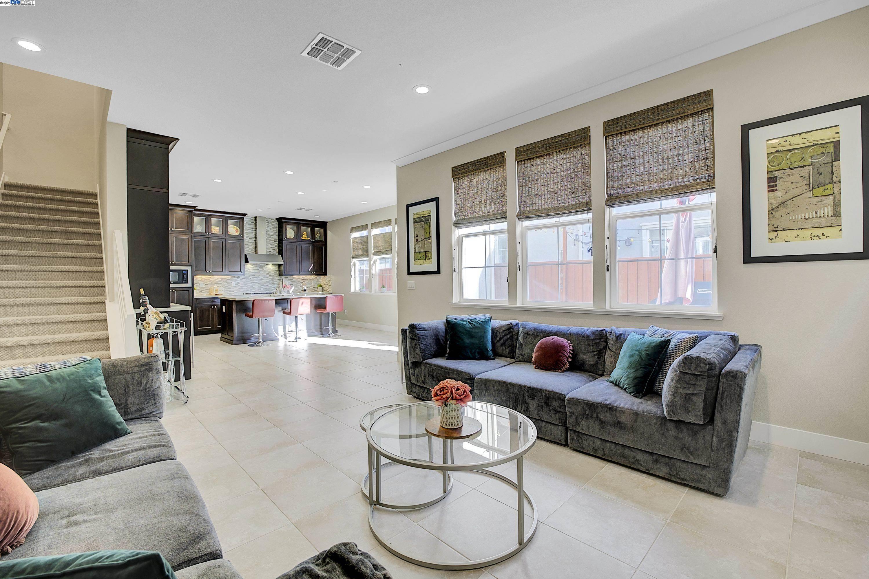 Detail Gallery Image 5 of 44 For 37515 Sea Bank St, Newark,  CA 94560 - 4 Beds | 3 Baths