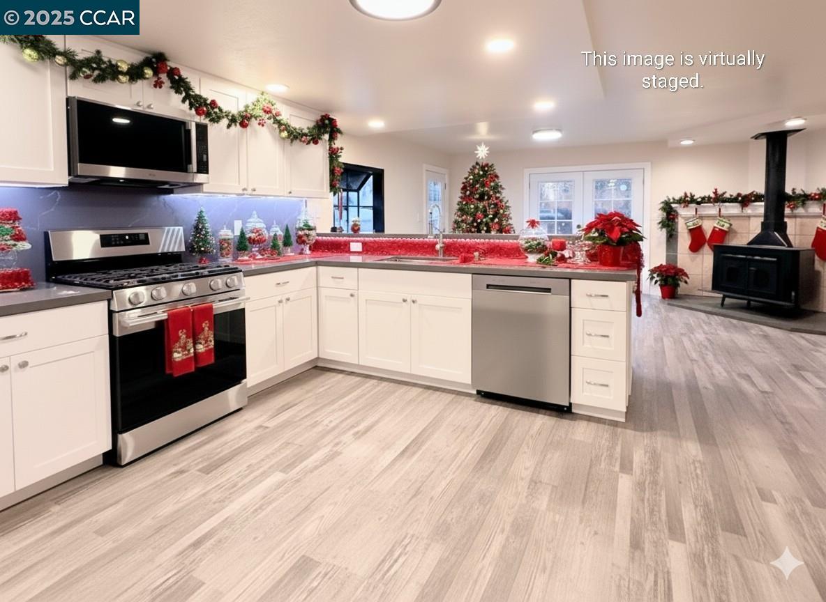 Detail Gallery Image 23 of 25 For 1716 Estudillo St, Martinez,  CA 94553 - 3 Beds | 2 Baths