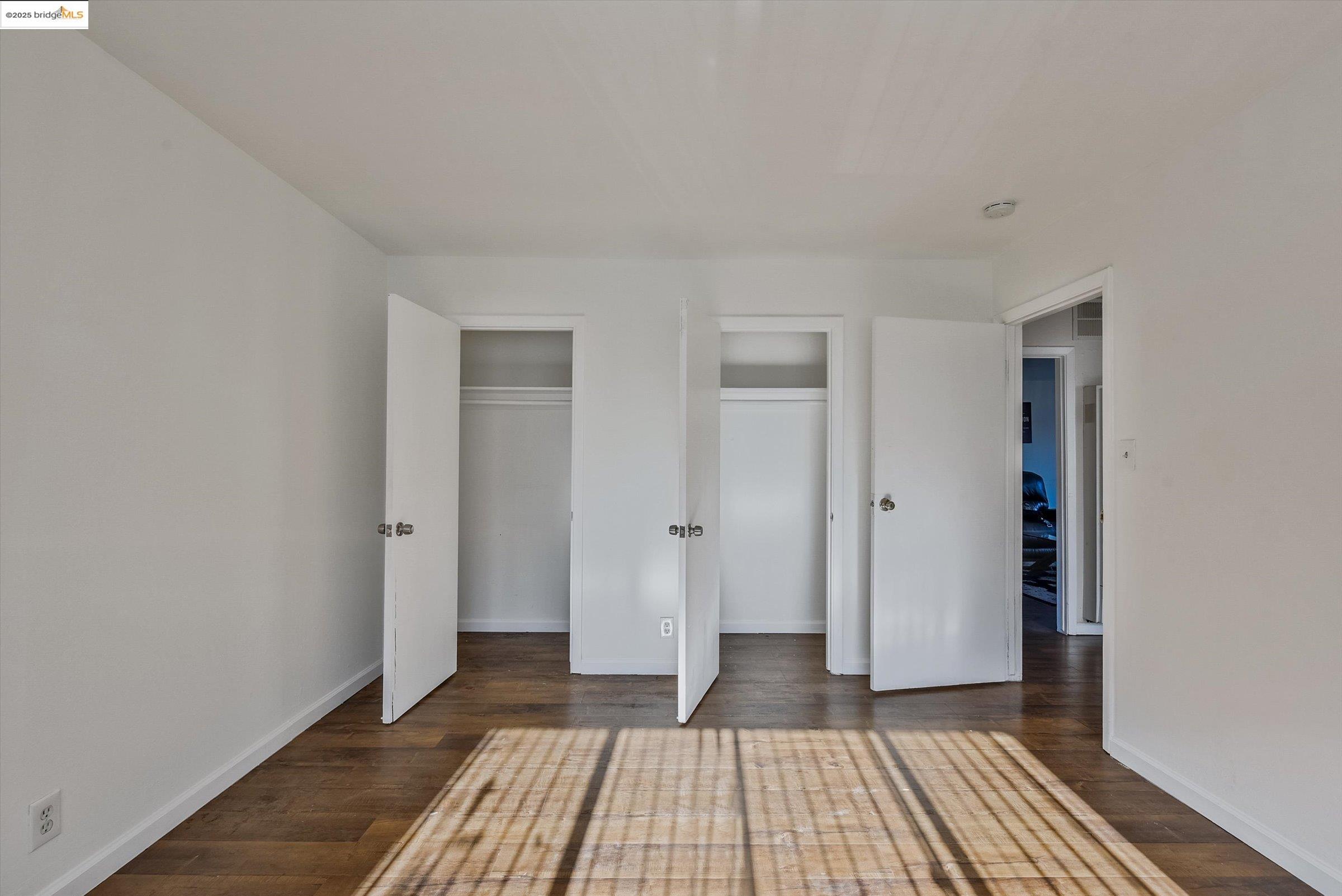 Detail Gallery Image 4 of 57 For 1927 82nd Ave, Oakland,  CA 94621 - – Beds | – Baths