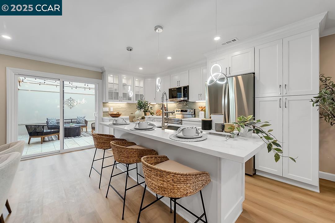 Detail Gallery Image 9 of 25 For 1180 Running Springs #4,  Walnut Creek,  CA 94595 - 2 Beds | 2 Baths