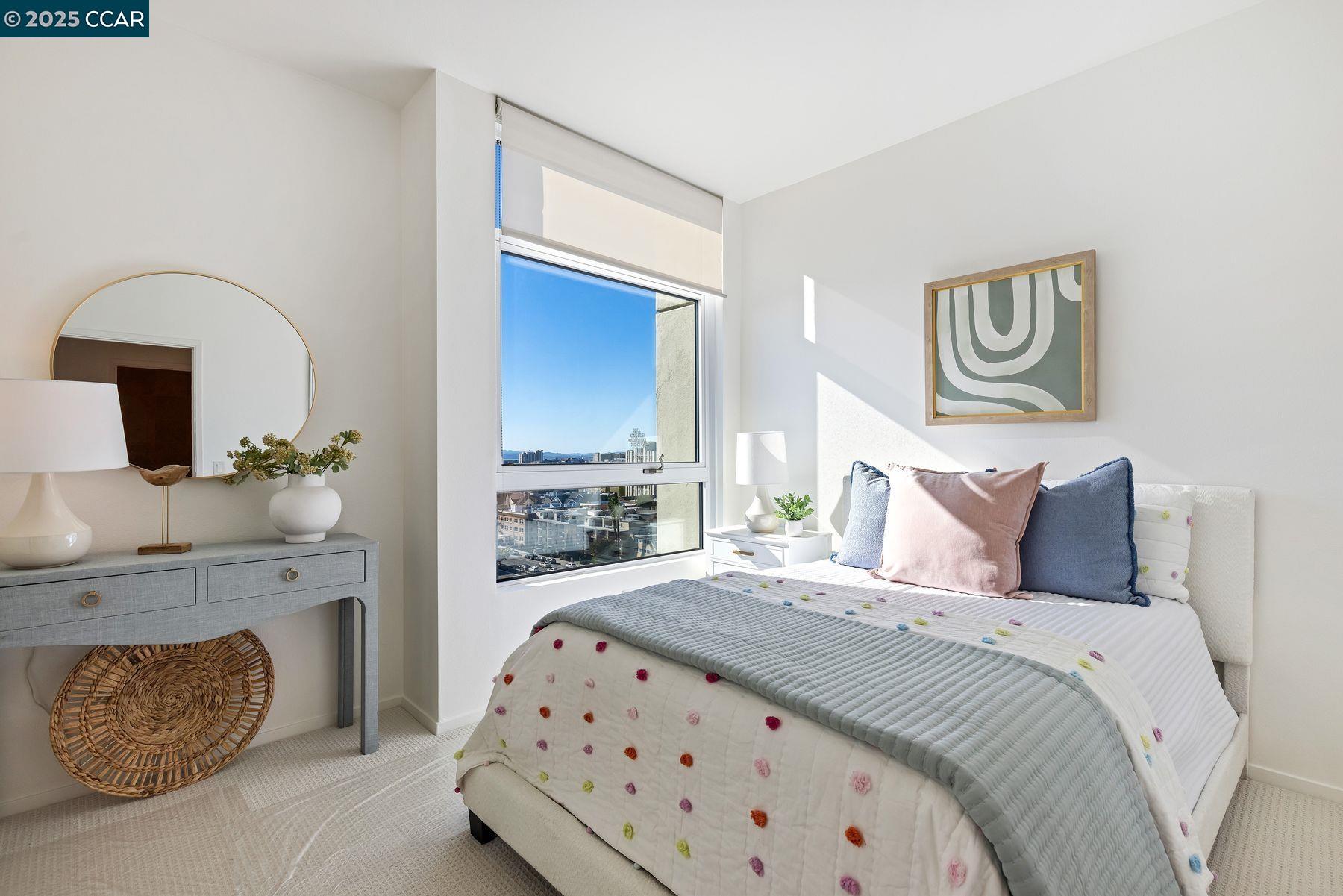 Detail Gallery Image 24 of 33 For 1 Lakeside Dr #1404,  Oakland,  CA 94612 - 2 Beds | 2 Baths