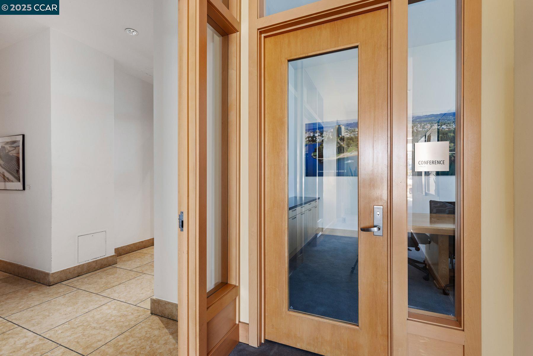 Detail Gallery Image 33 of 35 For 1 Lakeside Dr #1404,  Oakland,  CA 94612 - 2 Beds | 2 Baths