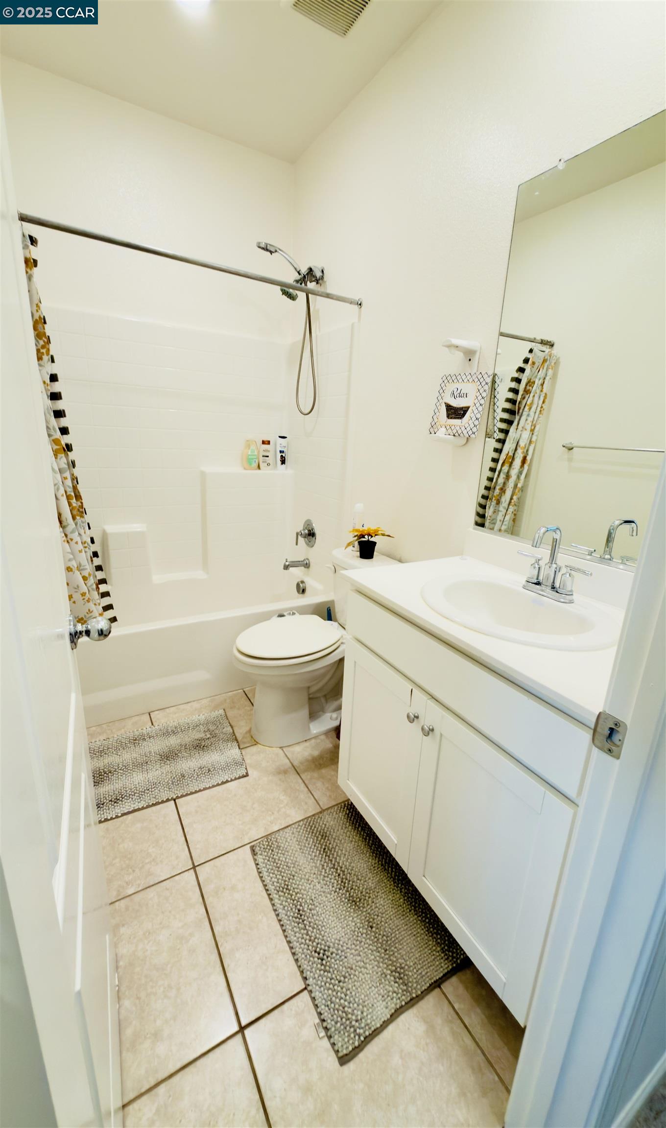 Detail Gallery Image 20 of 44 For 2026 Maiden Grass Ave, Manteca,  CA 95337 - 4 Beds | 3 Baths