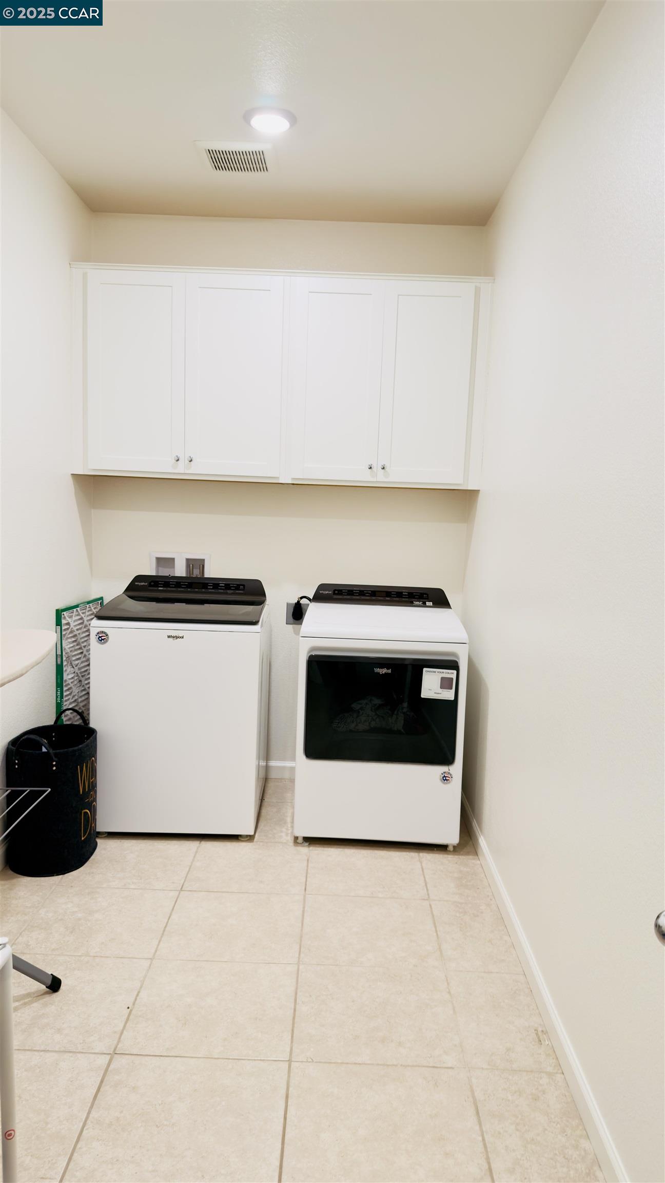 Detail Gallery Image 25 of 44 For 2026 Maiden Grass Ave, Manteca,  CA 95337 - 4 Beds | 3 Baths