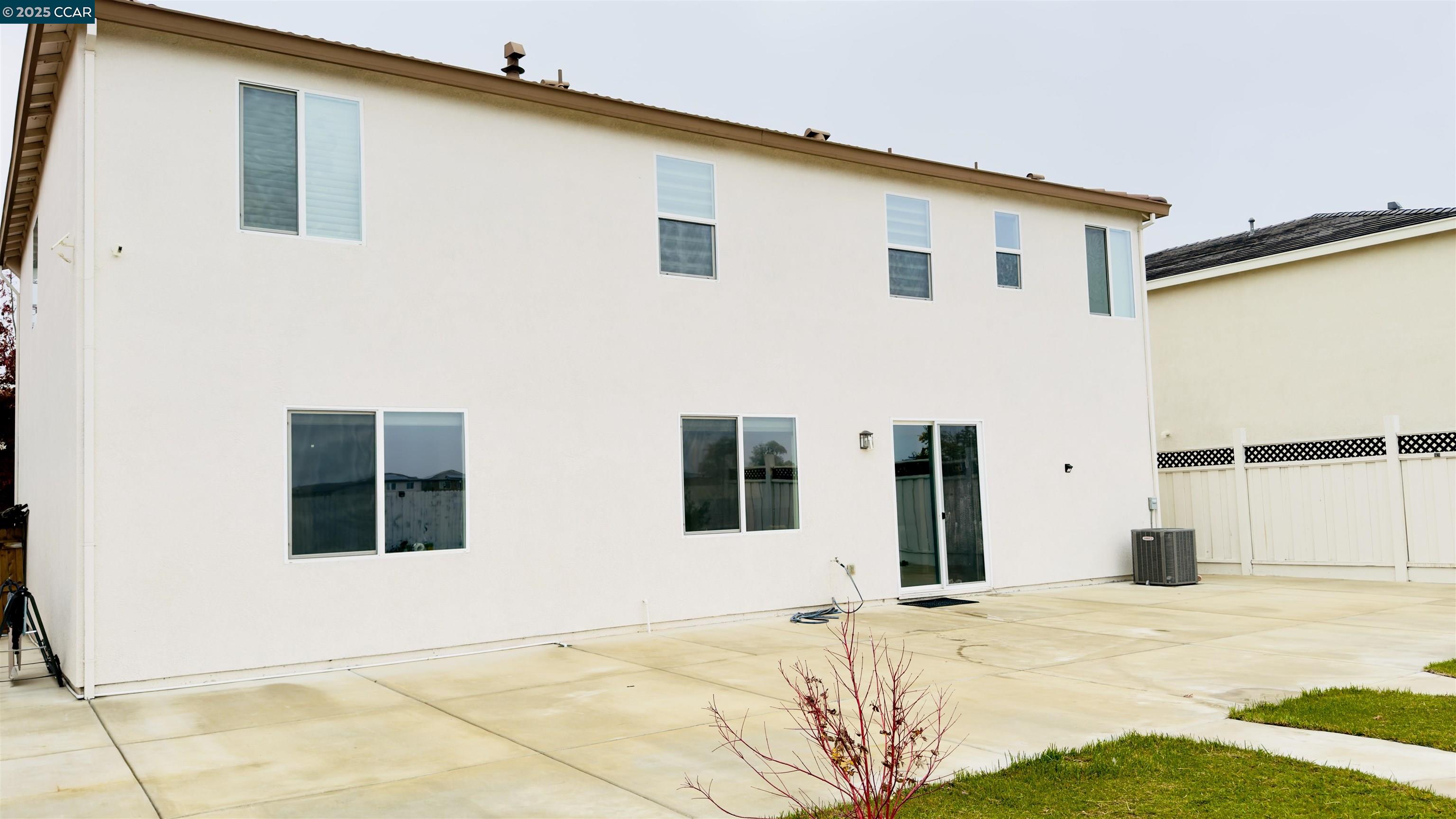 Detail Gallery Image 36 of 44 For 2026 Maiden Grass Ave, Manteca,  CA 95337 - 4 Beds | 3 Baths