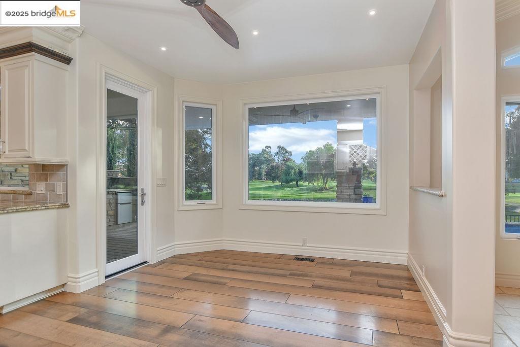 Detail Gallery Image 19 of 42 For 5580 Edgeview Dr, Discovery Bay,  CA 94505 - 4 Beds | 2/1 Baths