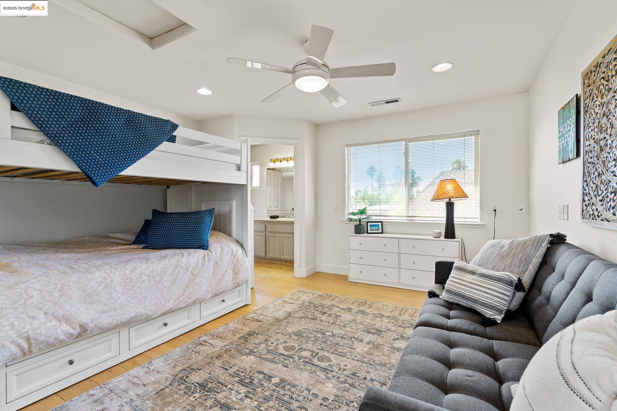 Detail Gallery Image 28 of 58 For 630 Discovery Bay Blvd, Discovery Bay,  CA 94505 - 3 Beds | 3/1 Baths