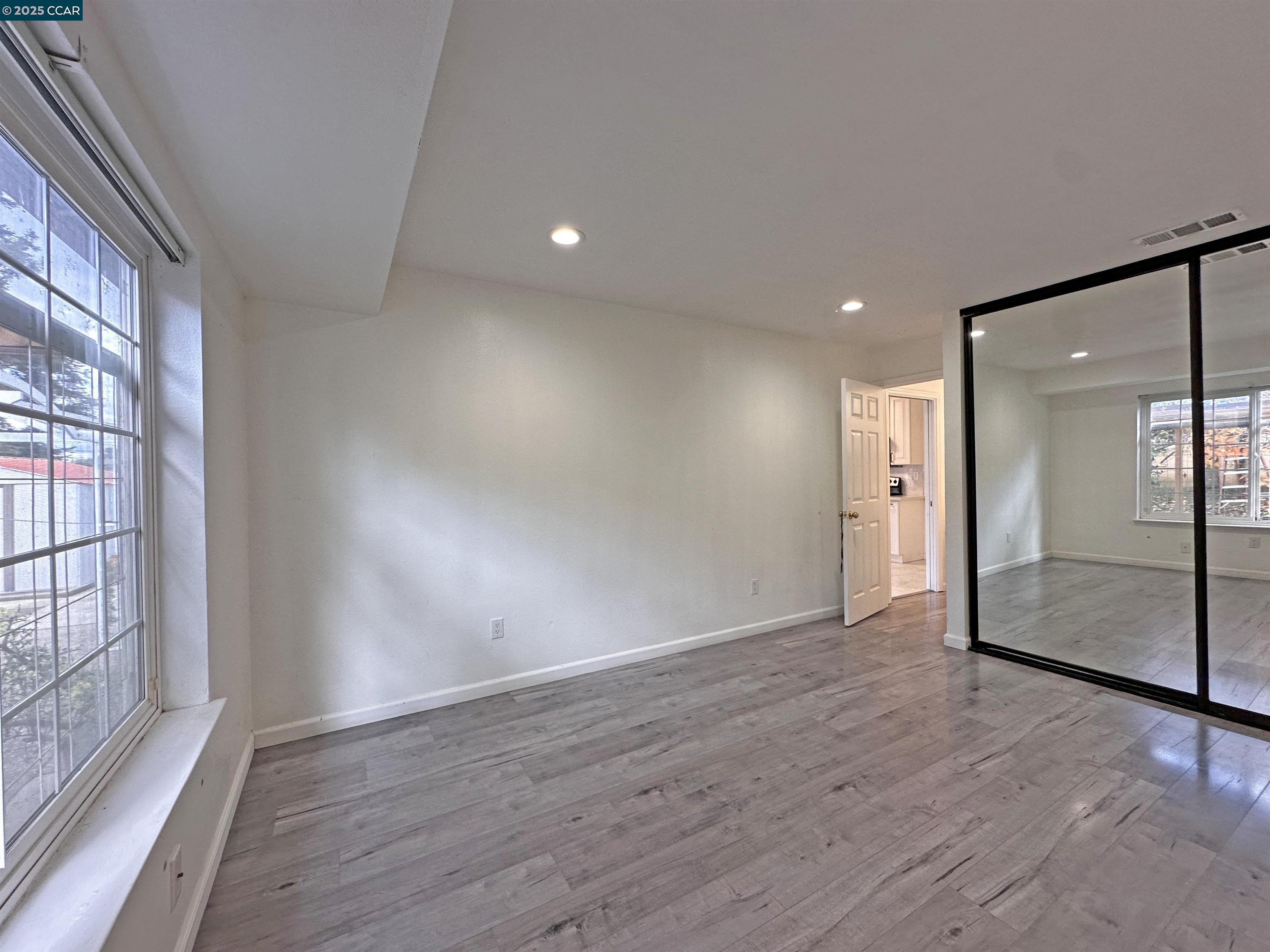 Detail Gallery Image 15 of 23 For 2054 Mendocino Dr, Bay Point,  CA 94565 - 2 Beds | 2 Baths