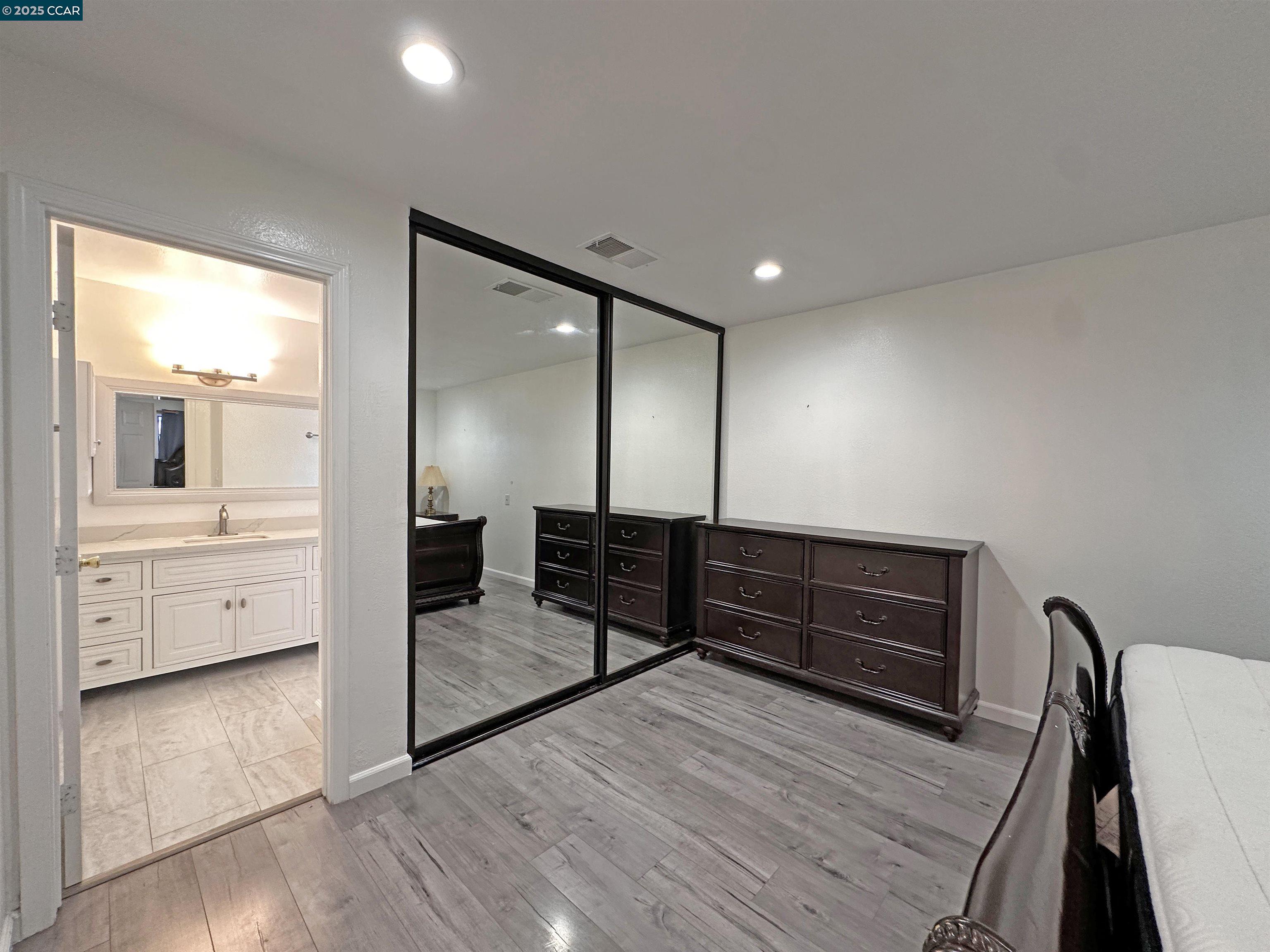 Detail Gallery Image 8 of 23 For 2054 Mendocino Dr, Bay Point,  CA 94565 - 2 Beds | 2 Baths