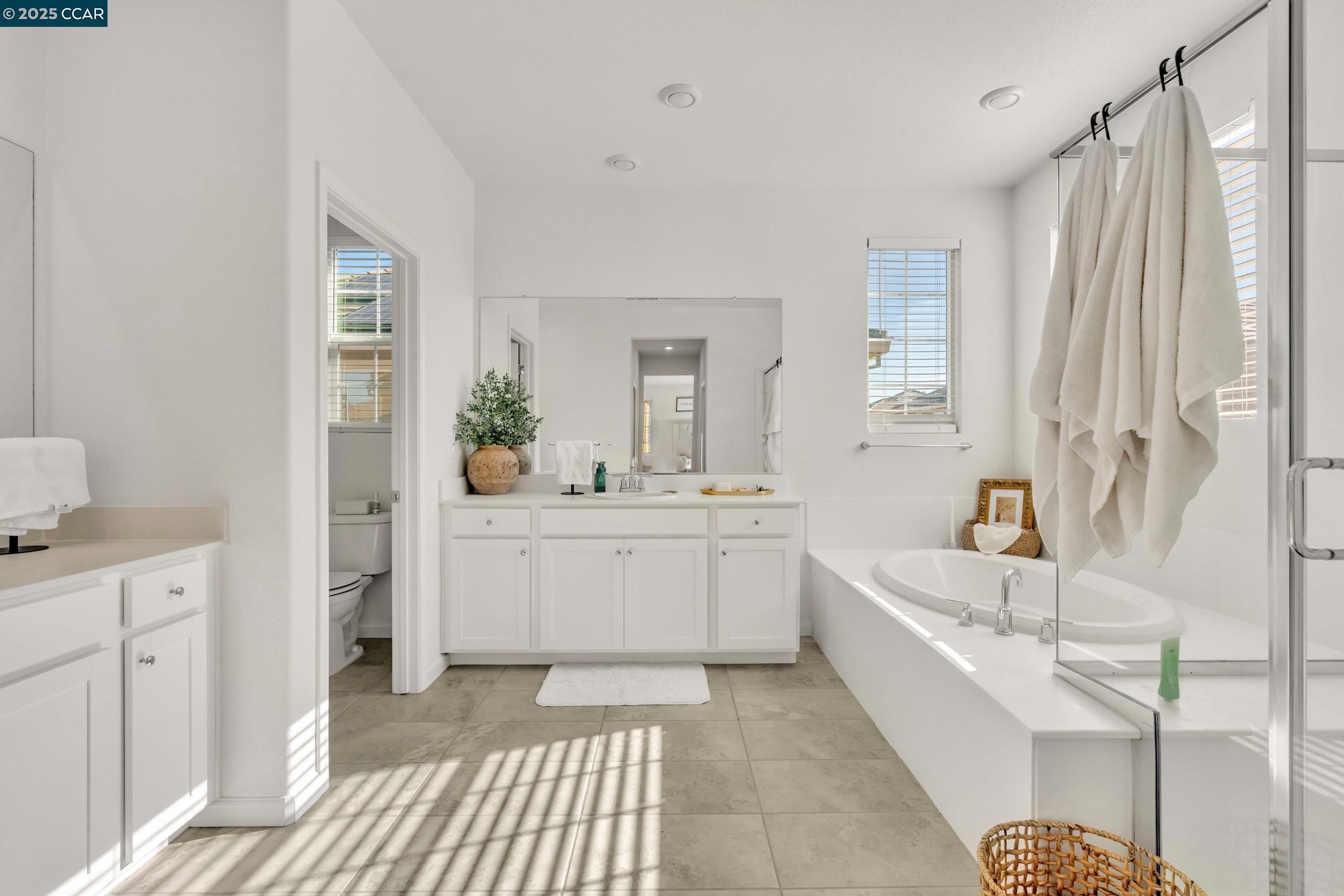 Detail Gallery Image 14 of 23 For 5487 Alvar Loop, Antioch,  CA 94531 - 4 Beds | 3 Baths