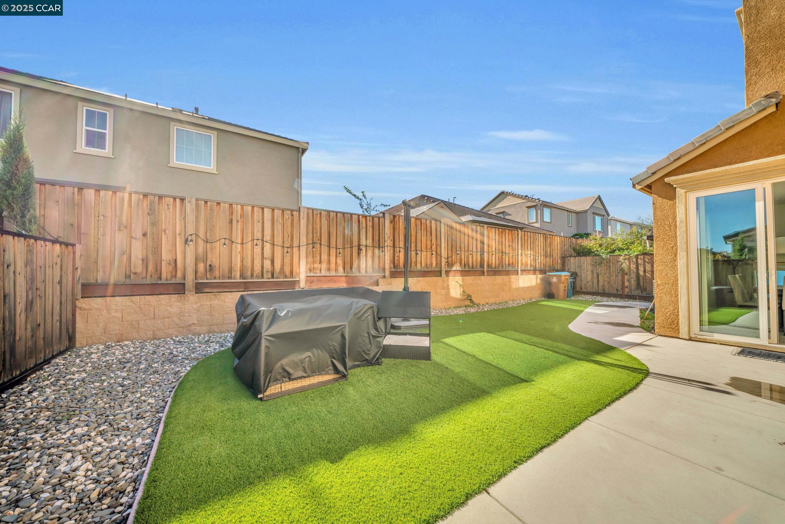 Detail Gallery Image 20 of 23 For 5487 Alvar Loop, Antioch,  CA 94531 - 4 Beds | 3 Baths